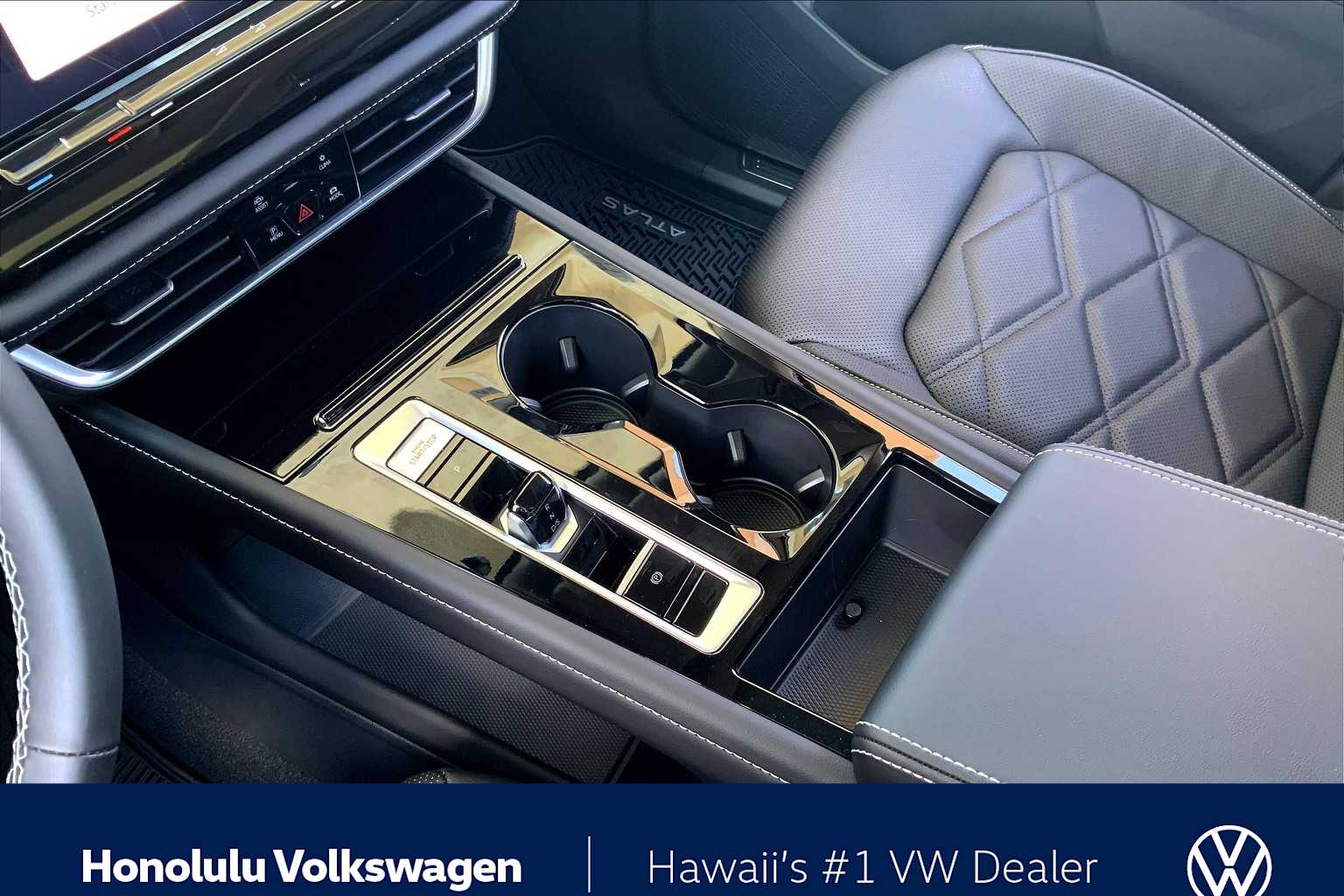 Thumbnail: 2025 Volkswagen Atlas - 17