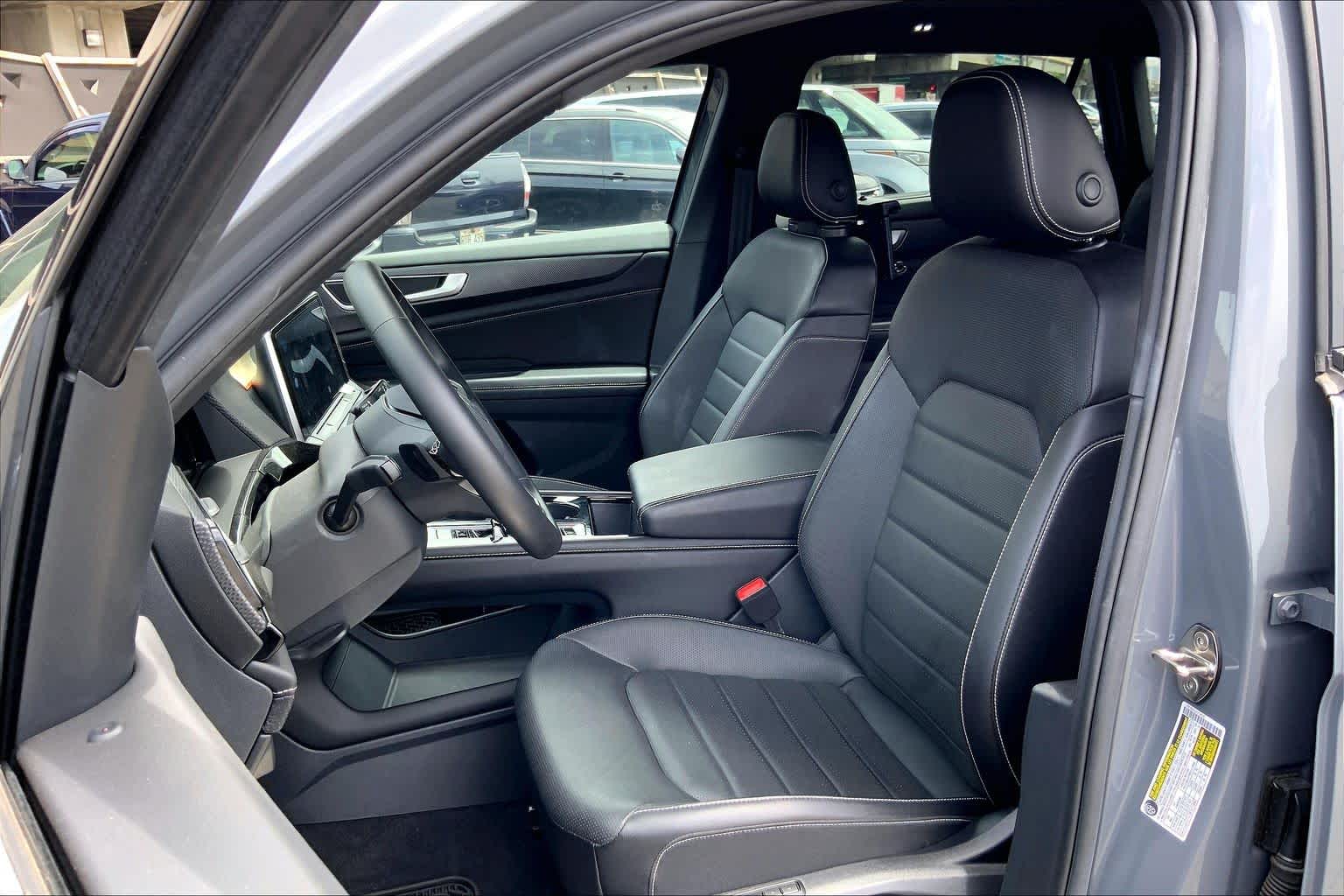 Thumbnail: 2024 Volkswagen Atlas - 11