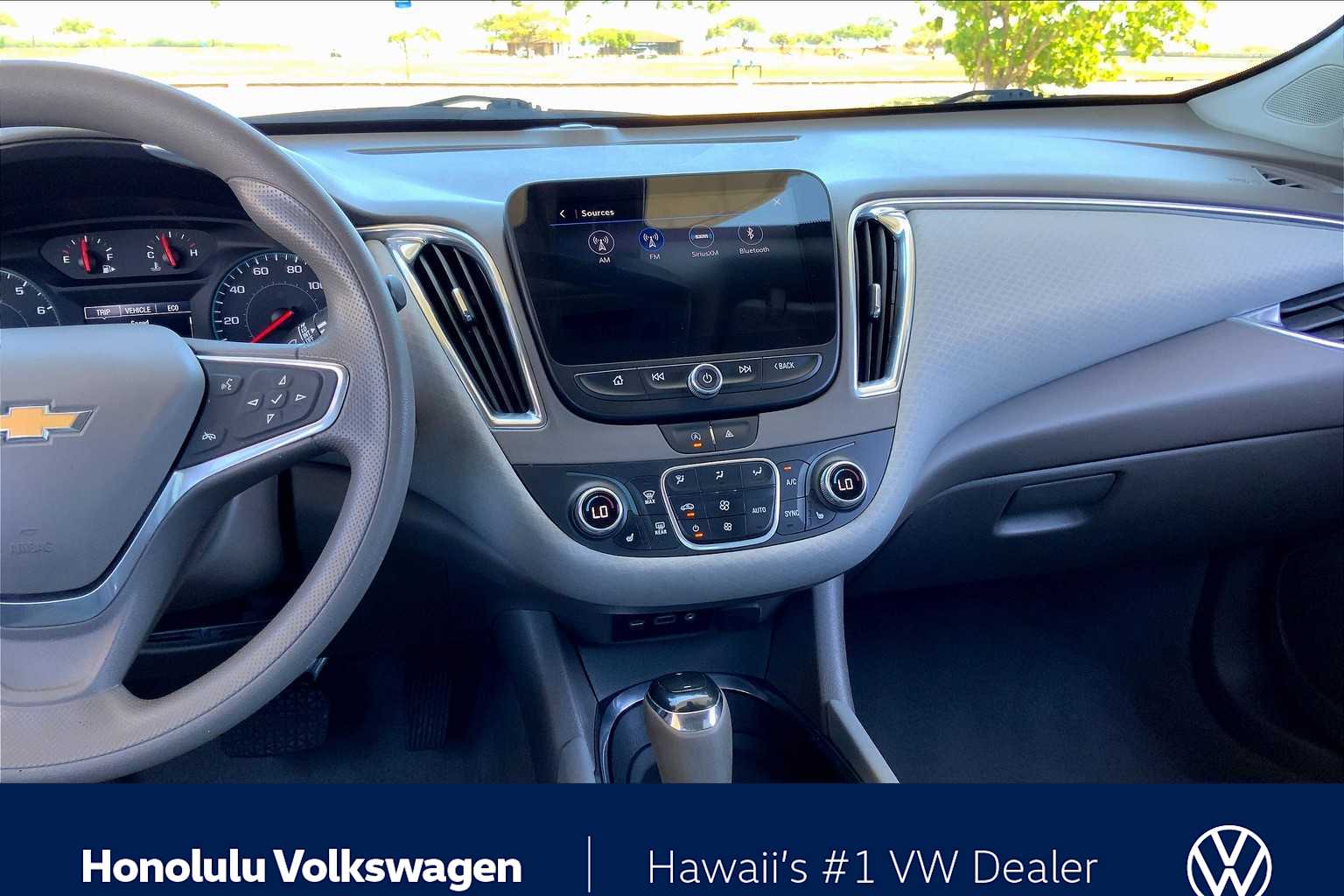 Thumbnail: 2020 Chevrolet Malibu - 14
