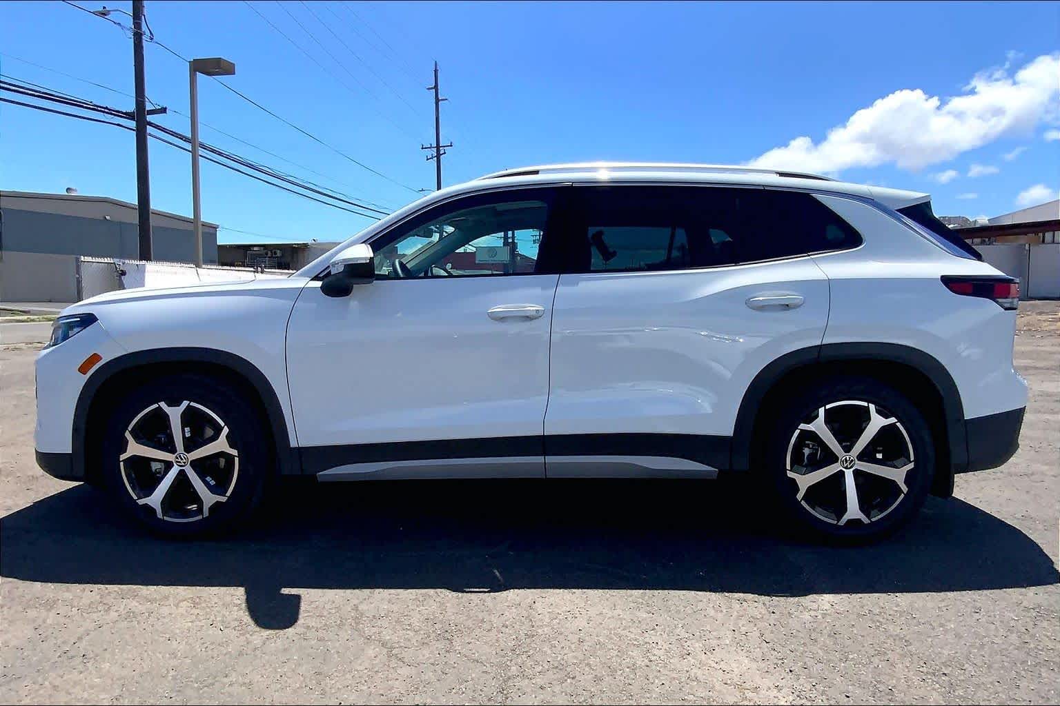 Thumbnail: 2026 Volkswagen Tiguan - 3