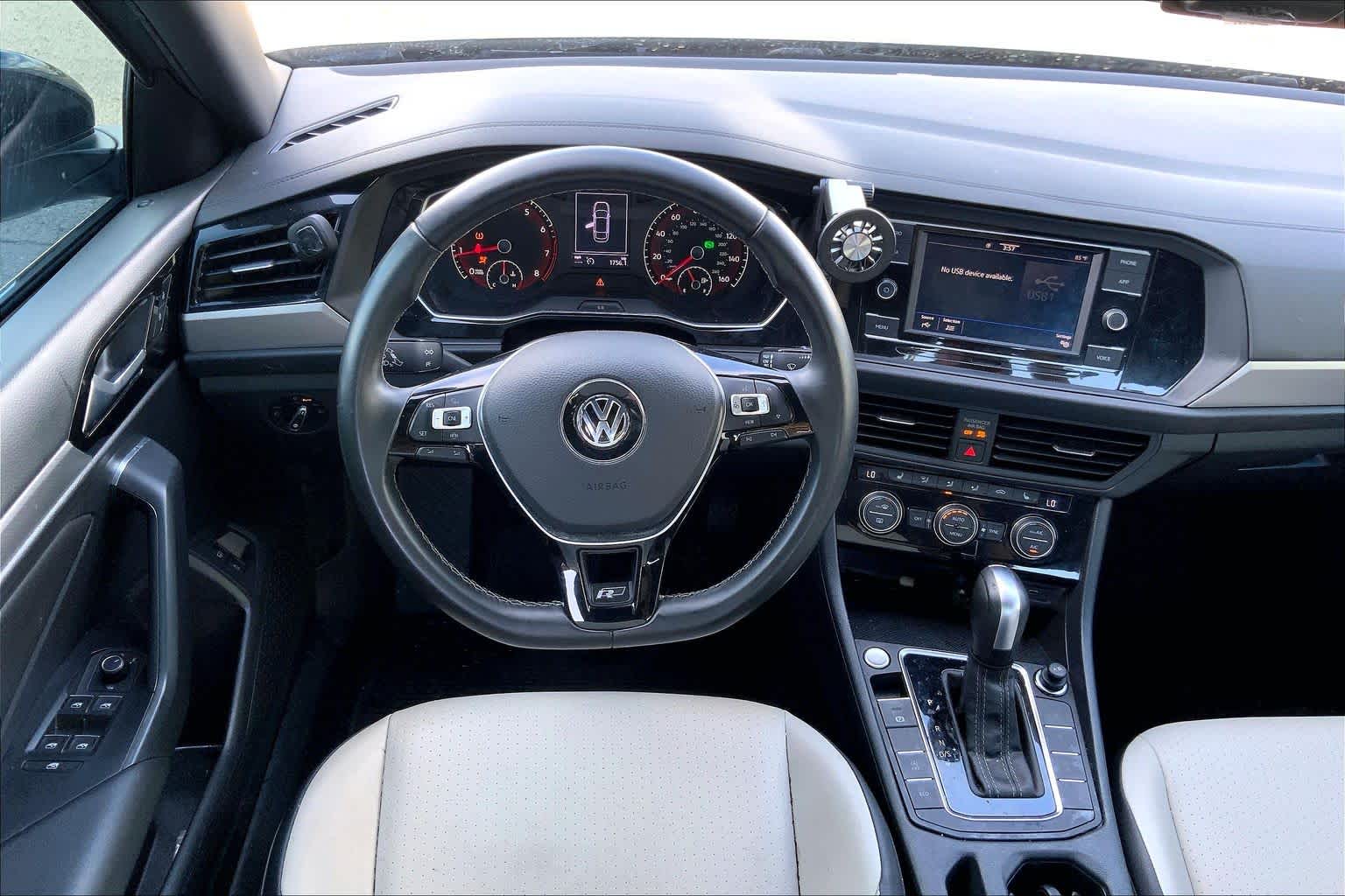 Thumbnail: 2021 Volkswagen Jetta - 13