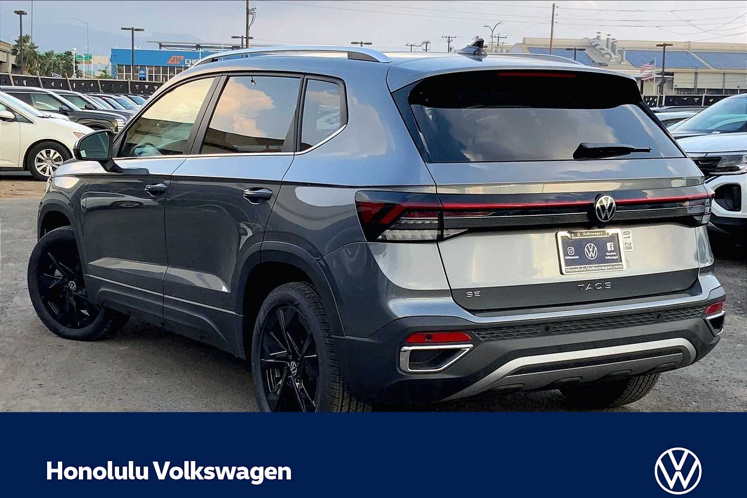 Thumbnail: 2026 Volkswagen Taos - 4