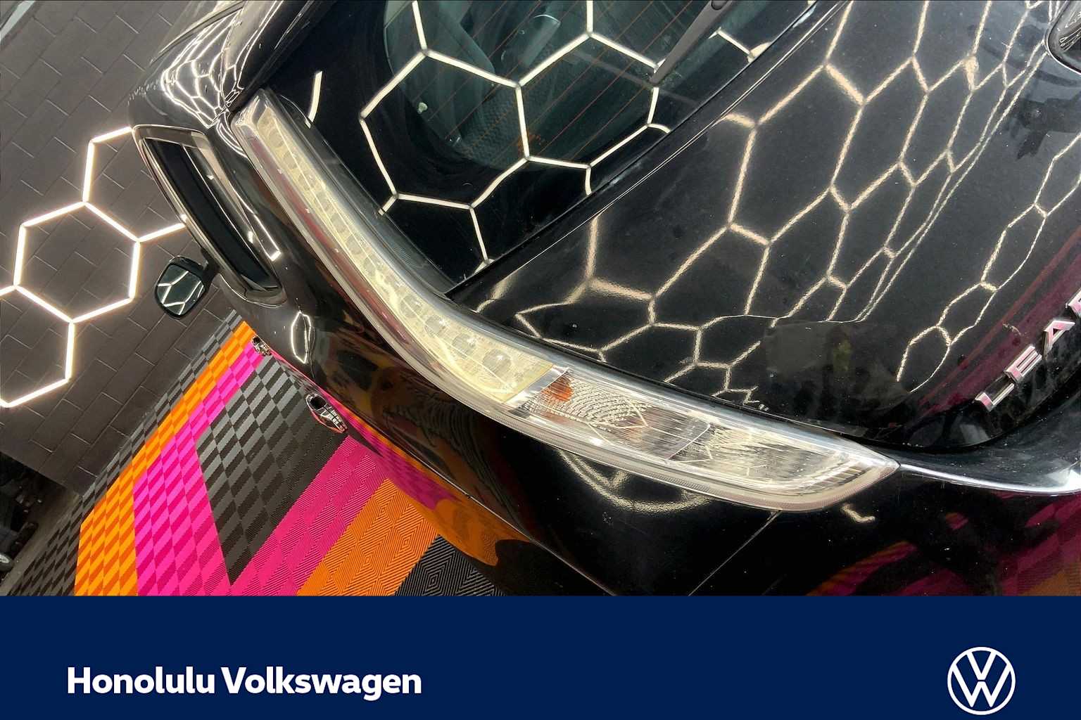 Thumbnail: 2013 Nissan Leaf - 28