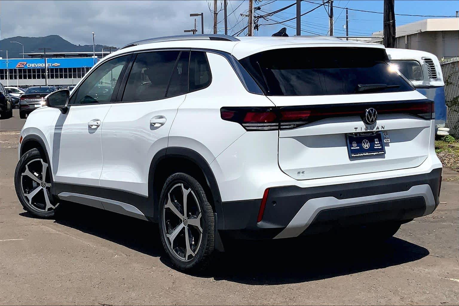 Thumbnail: 2026 Volkswagen Tiguan - 4