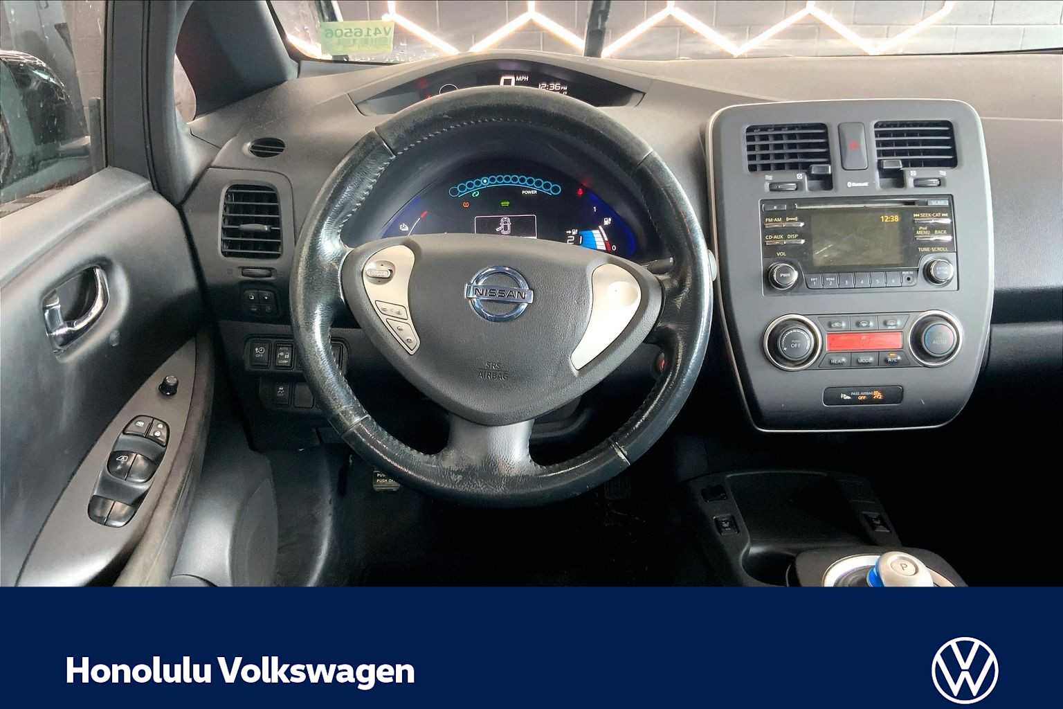 Thumbnail: 2013 Nissan Leaf - 12