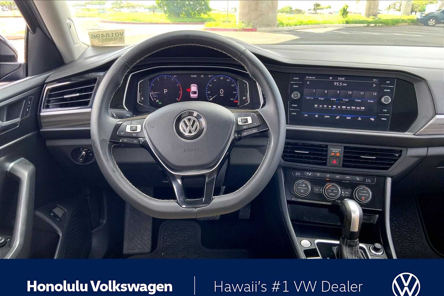 Thumbnail: 2021 Volkswagen Jetta - 13