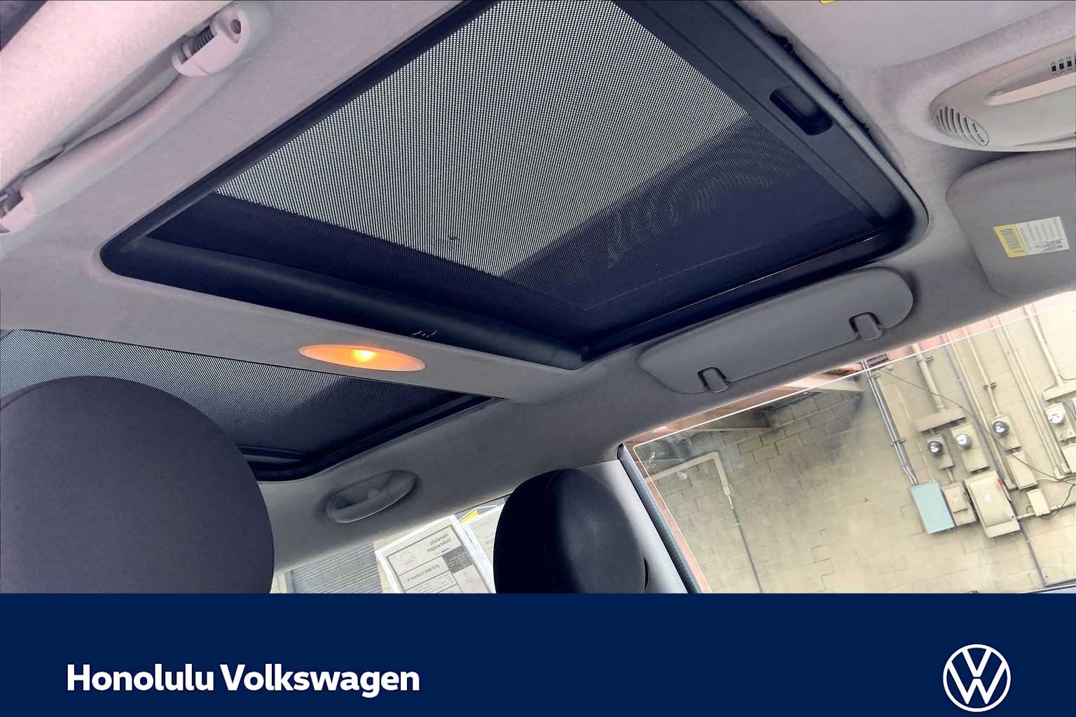 Thumbnail: 2010 MINI Cooper Clubman - 28