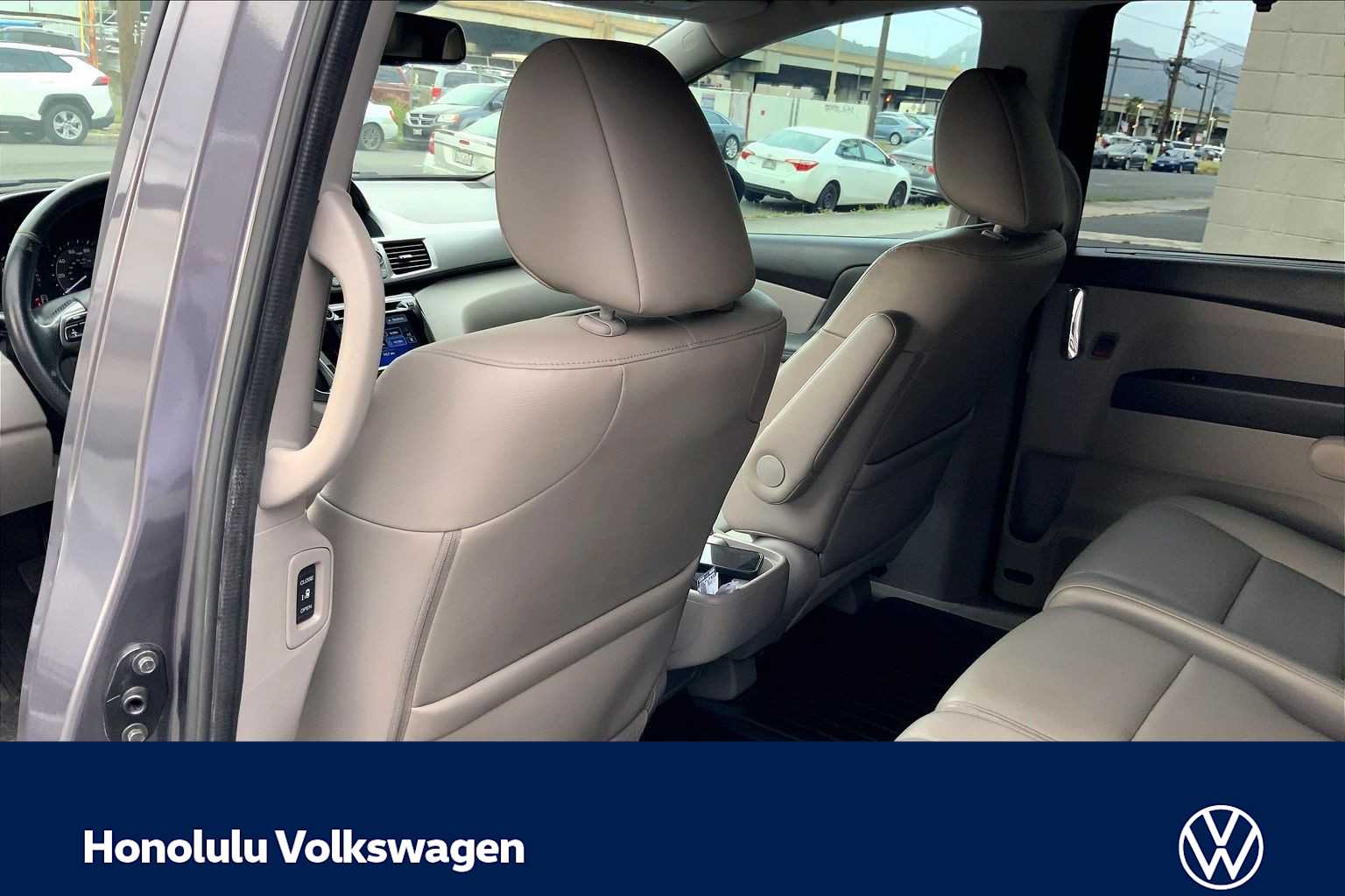 Thumbnail: 2015 Honda Odyssey - 12