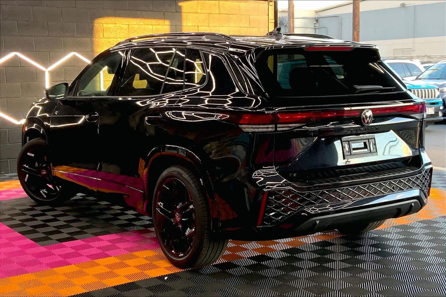 Thumbnail: 2026 Volkswagen Tiguan - 4