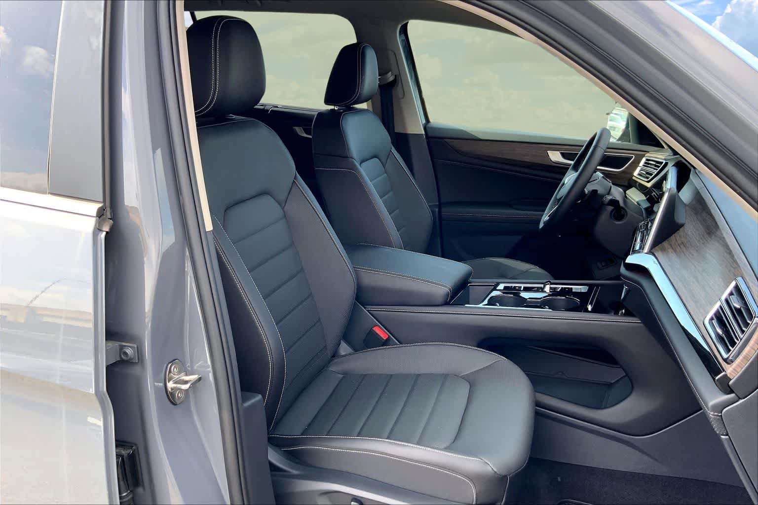 2026 Volkswagen Atlas SEL - Photo 14