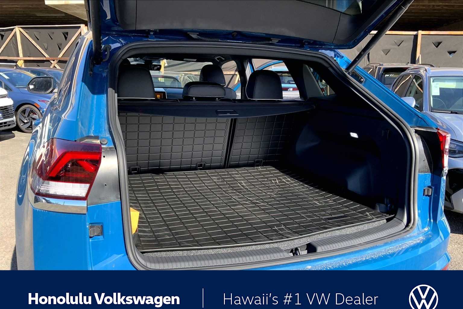 Thumbnail: 2025 Volkswagen Atlas - 19