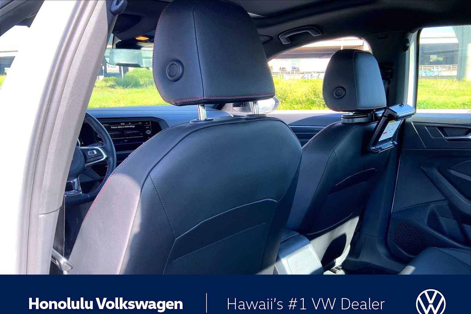 Thumbnail: 2021 Volkswagen Jetta - 11