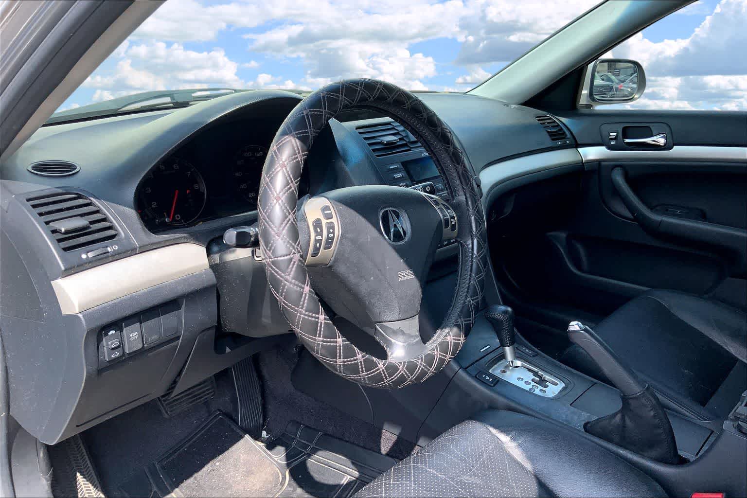 Used 2005 Acura TSX Base with VIN JH4CL96825C011396 for sale in Honolulu, HI
