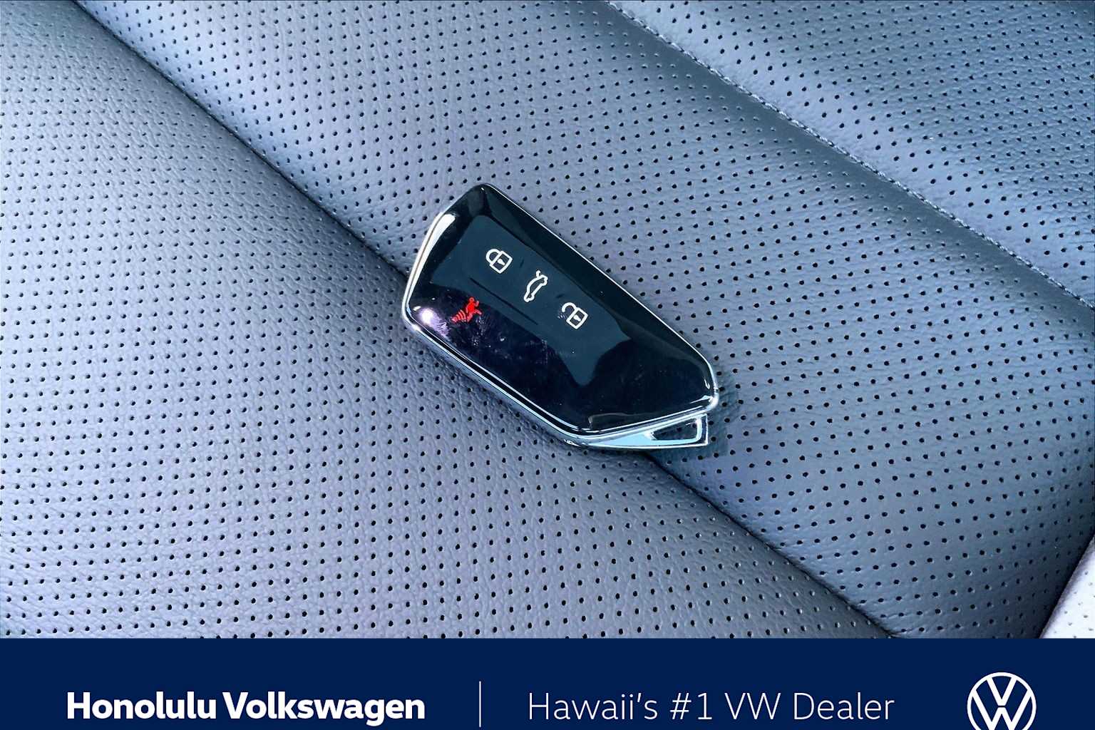 Thumbnail: 2025 Volkswagen Golf - 20