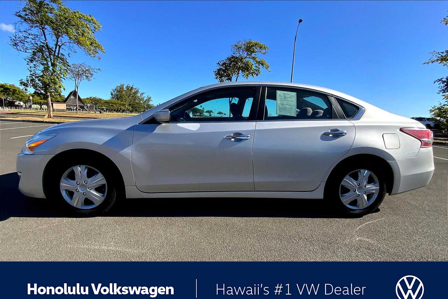 Thumbnail: 2013 Nissan Altima - 3