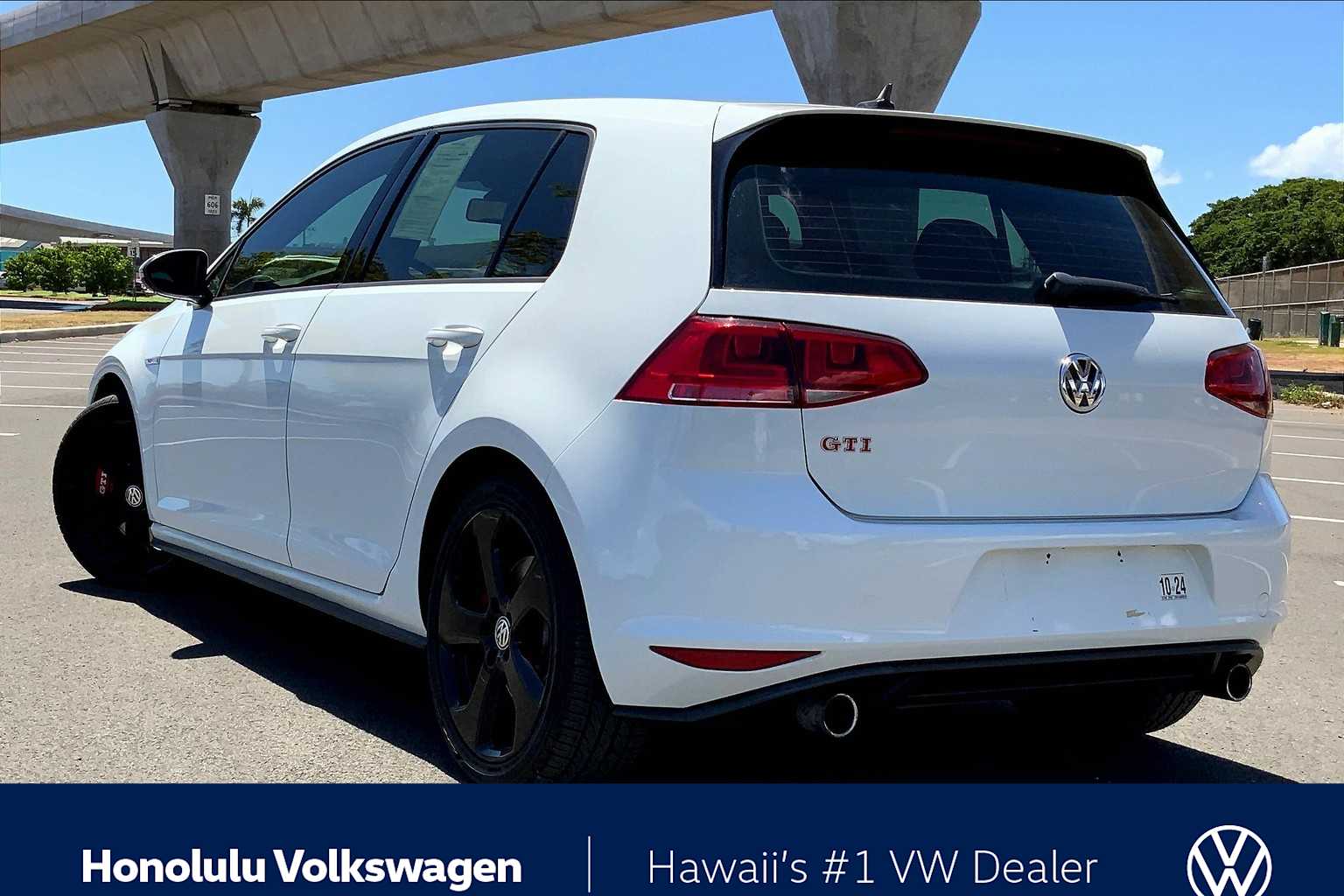 Thumbnail: 2017 Volkswagen Golf - 4
