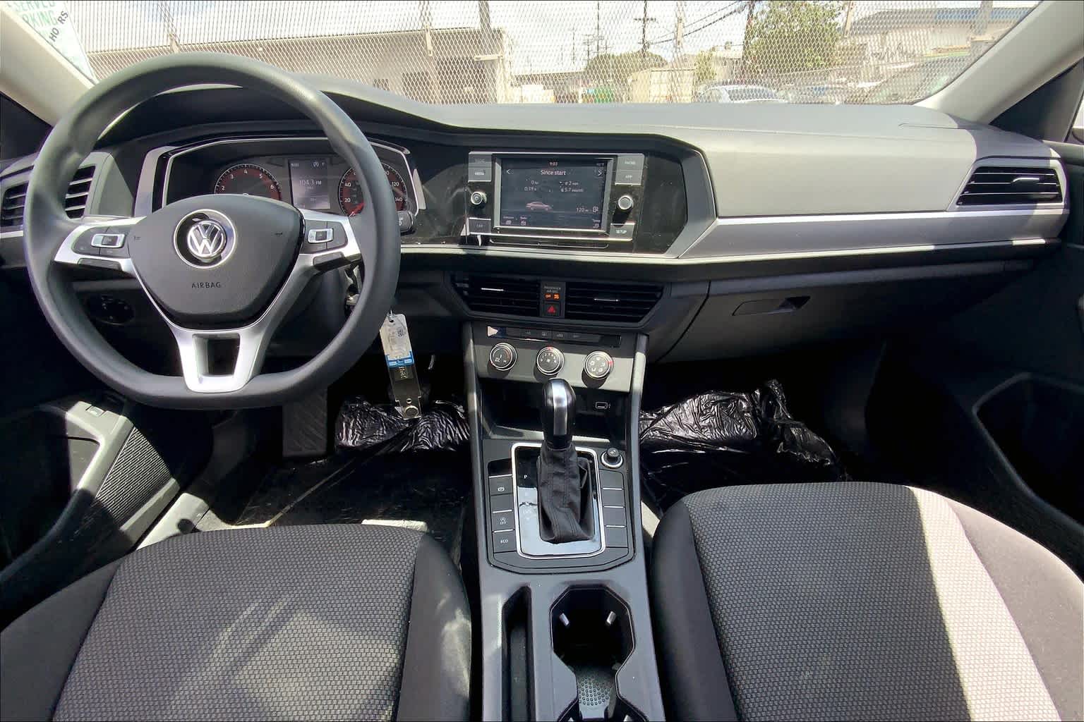 Thumbnail: 2019 Volkswagen Jetta - 10