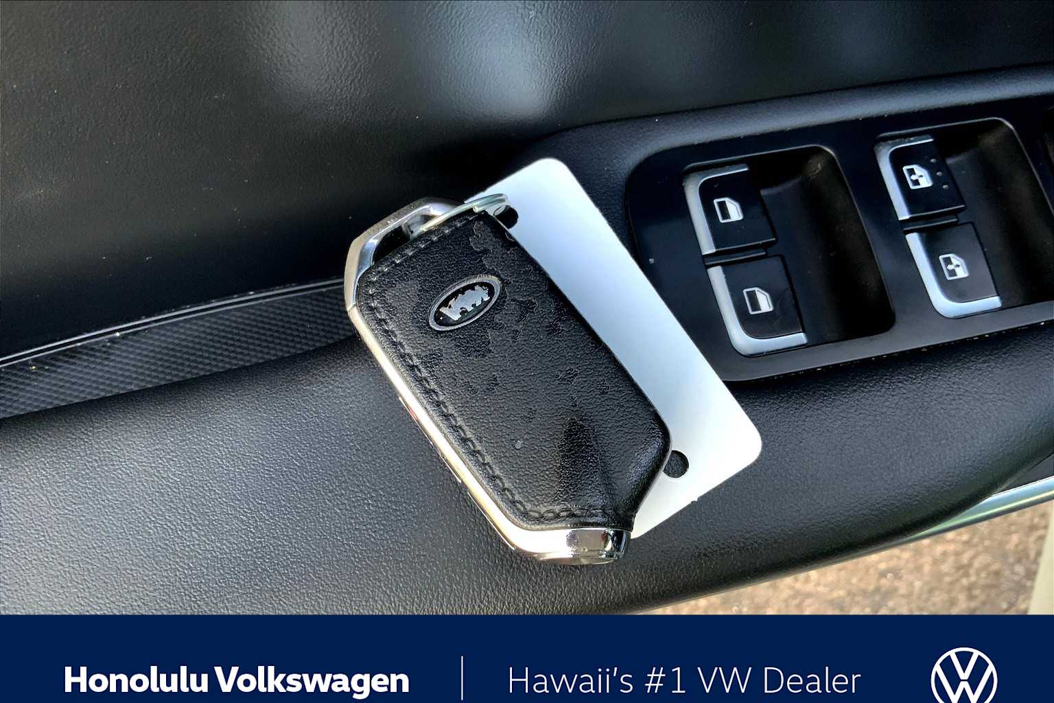 Thumbnail: 2019 Kia Stinger - 18