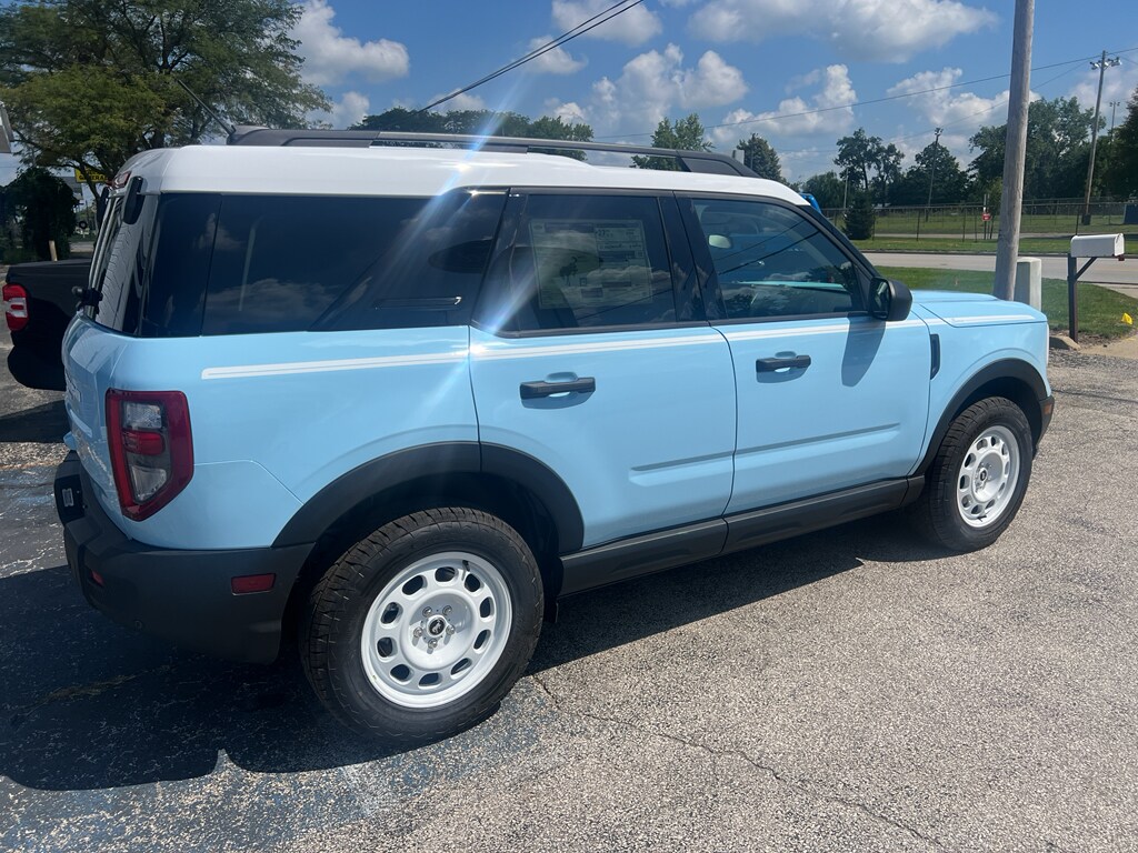 2025 Ford Bronco Sport Heritage photo 2