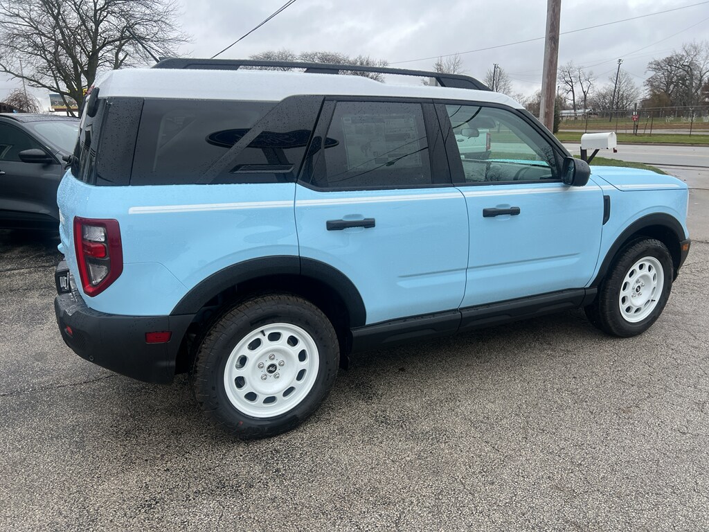 2025 Ford Bronco Sport Heritage photo 2