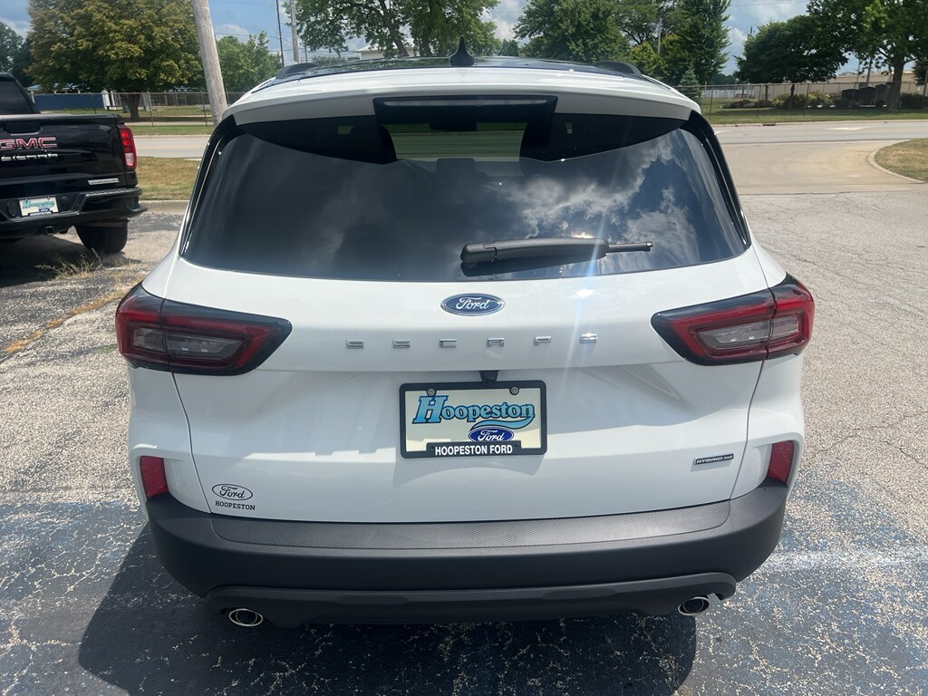 2025 Ford Escape ST-Line Select photo 4