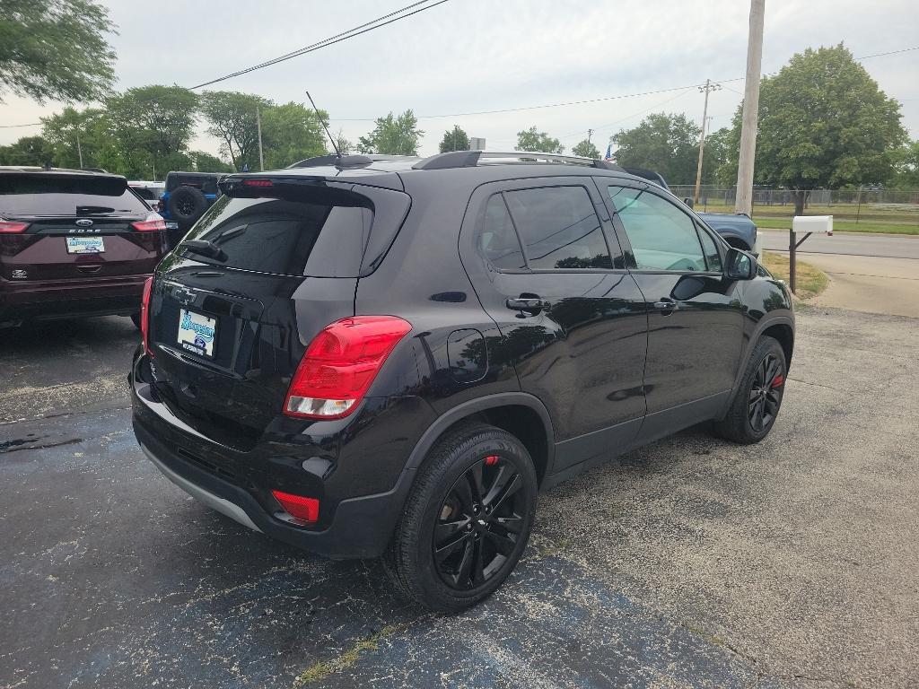 2021 Chevrolet Trax LT photo 3