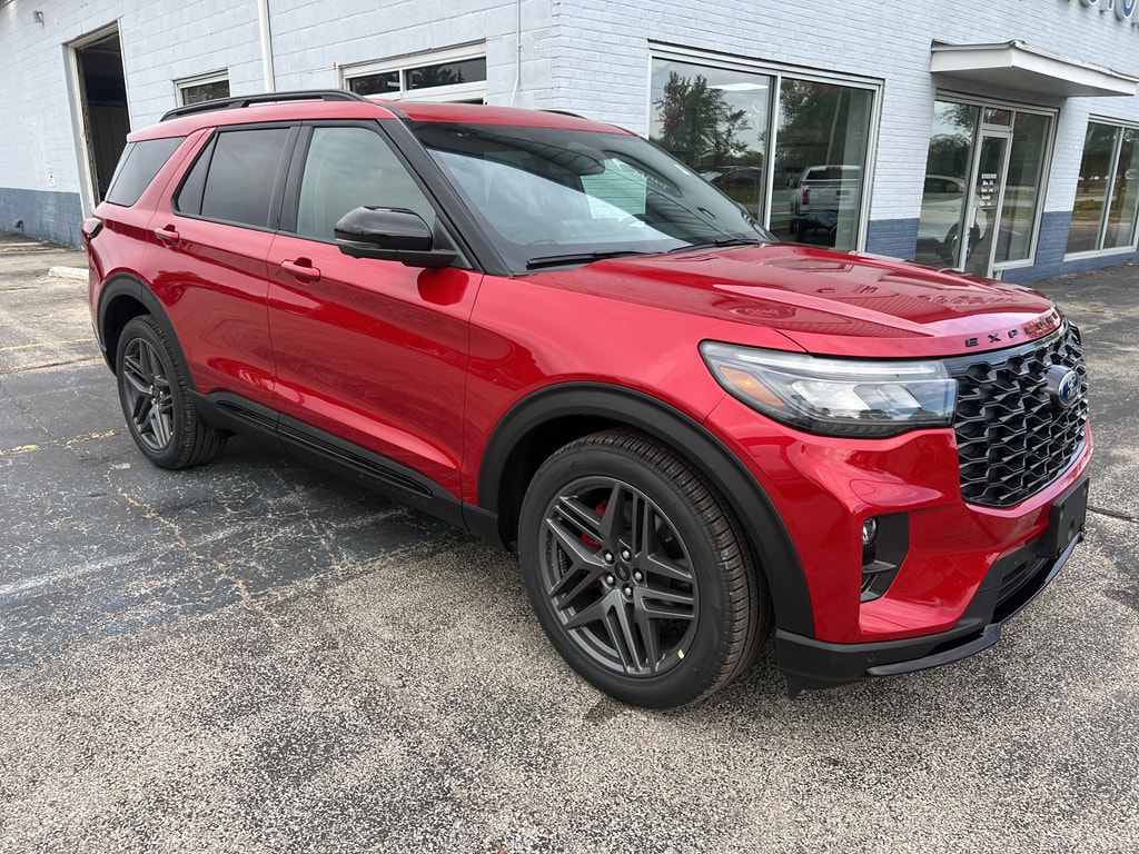 2025 Ford Explorer ST's photo