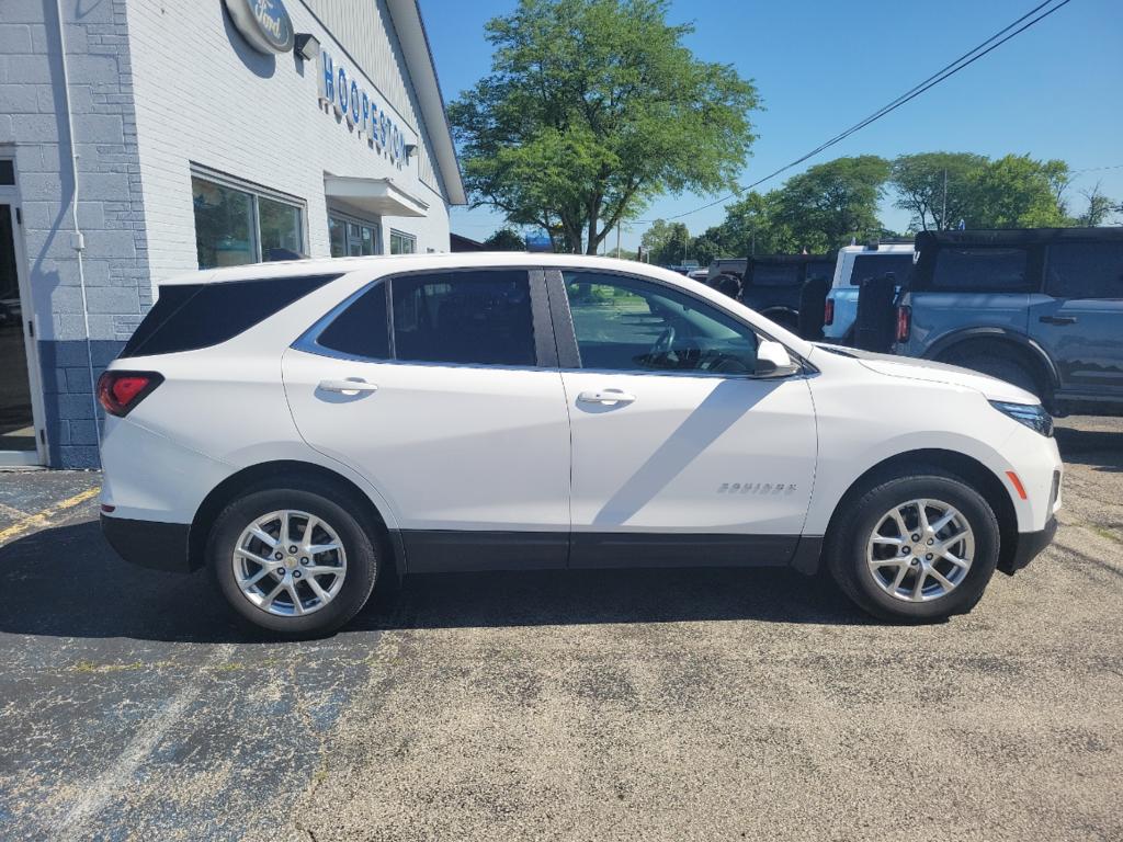 Used 2022 Chevrolet Equinox LT with VIN 3GNAXUEV7NL239073 for sale in Hoopeston, IL