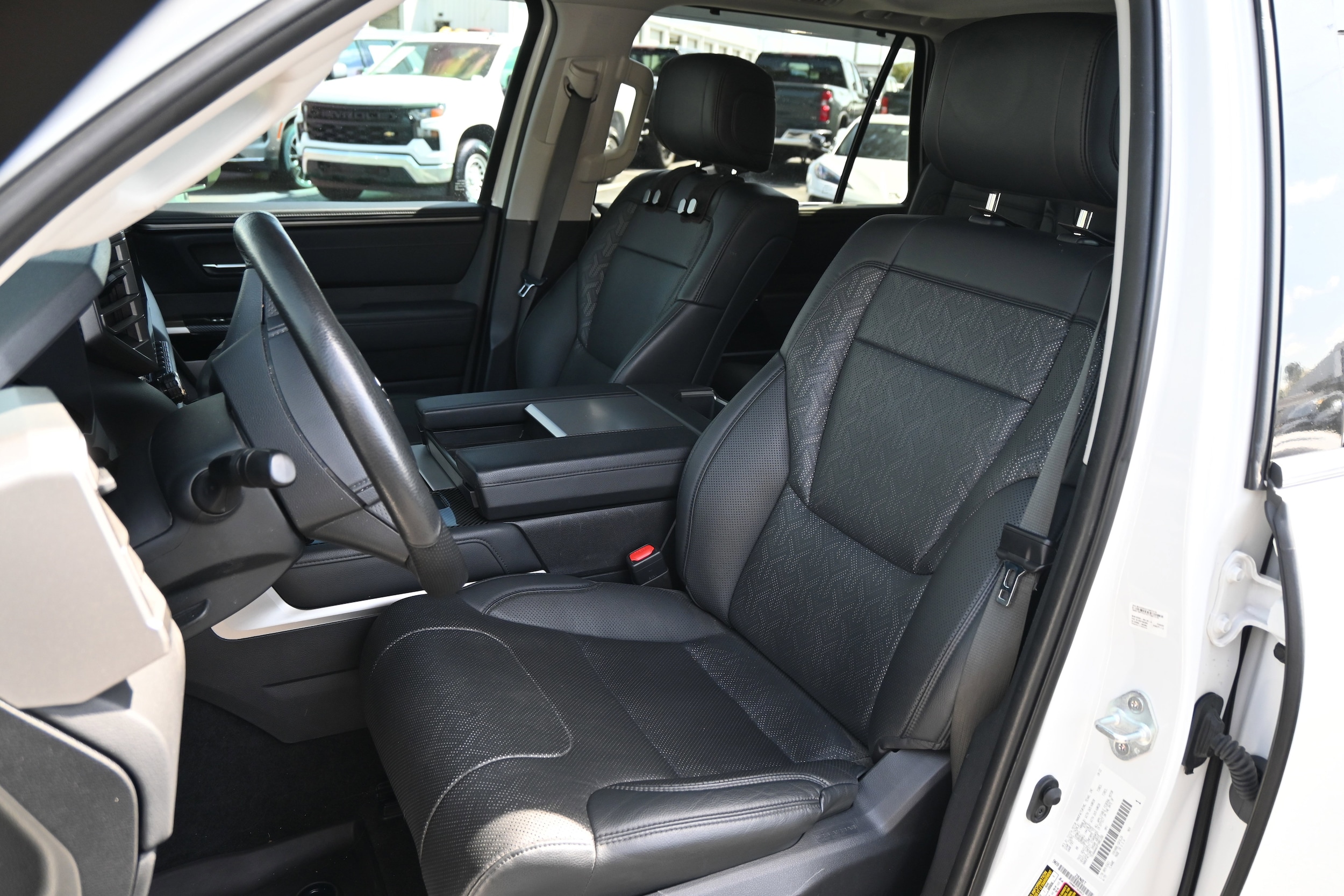 2023 Toyota Sequoia Limited photo 5