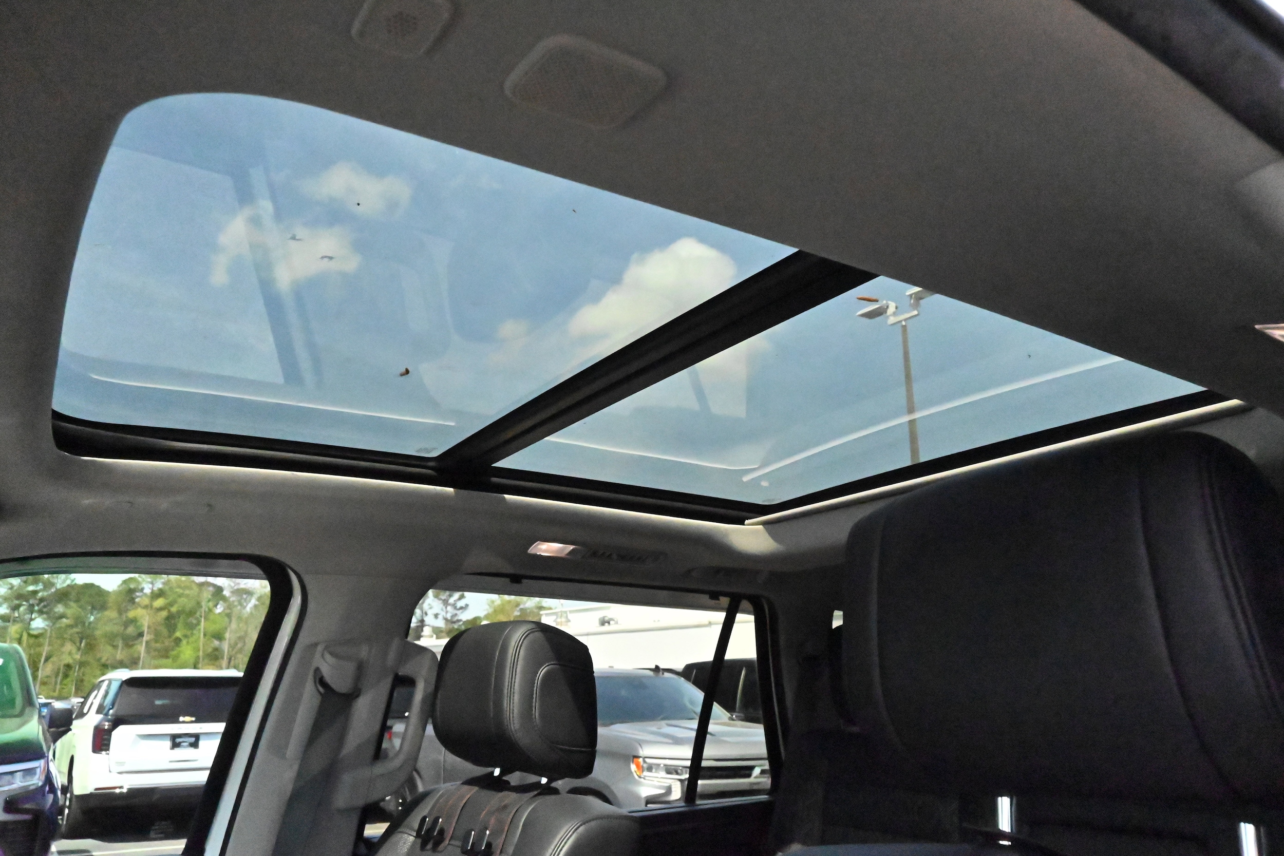 2023 Toyota Sequoia Limited photo 3