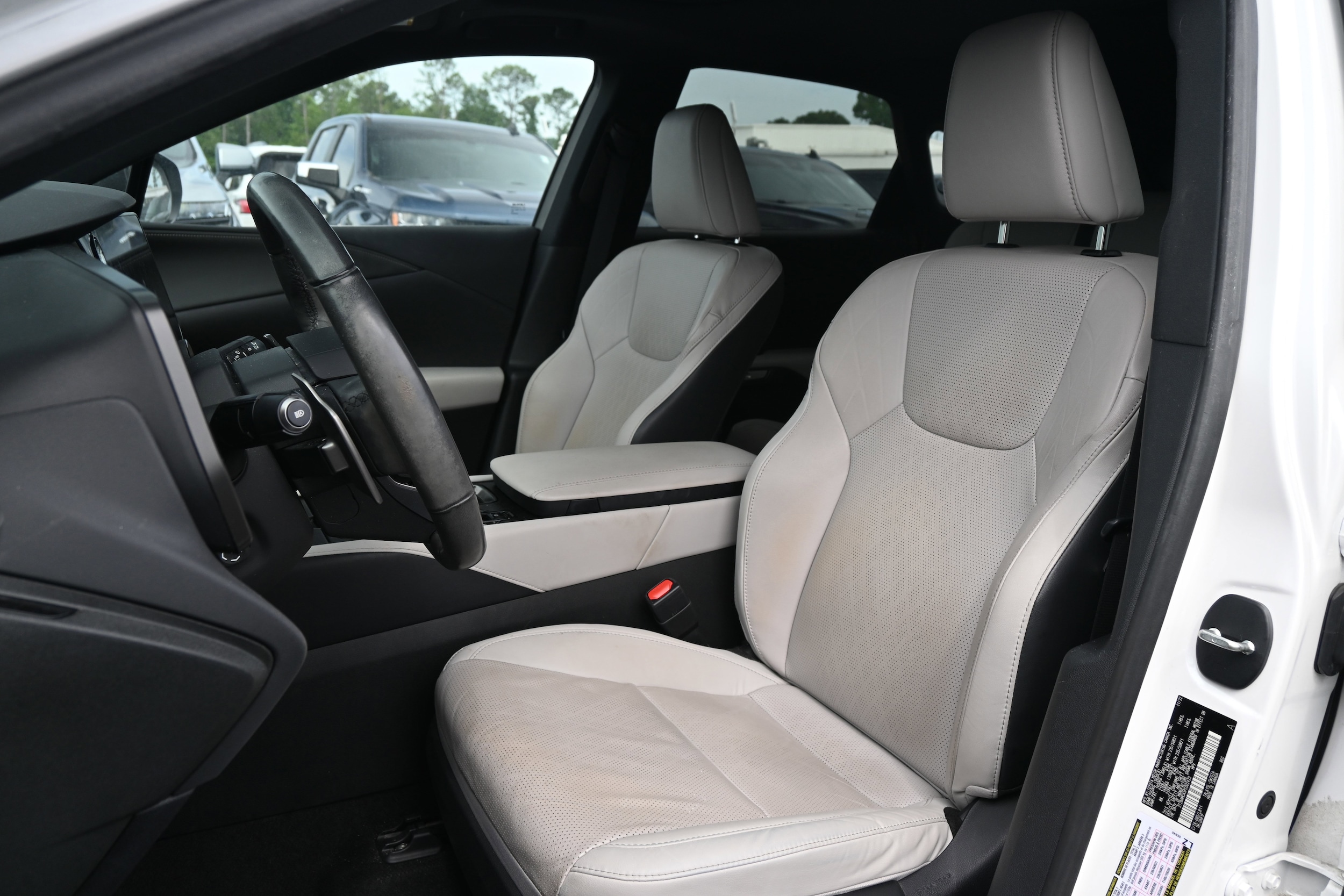 2023 LEXUS RX RX 350 Premium Plus photo 6
