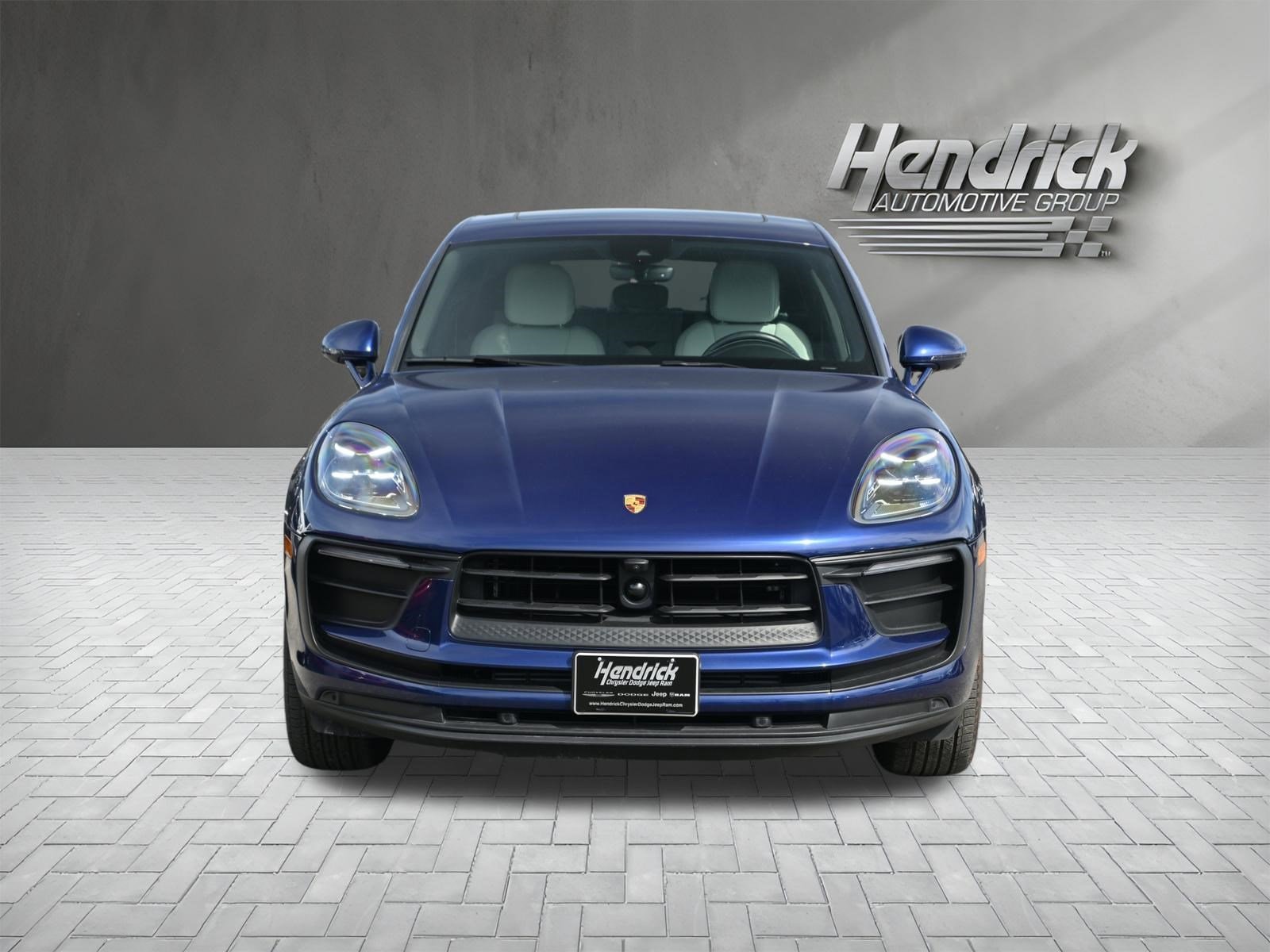 2024 Porsche Macan photo 4
