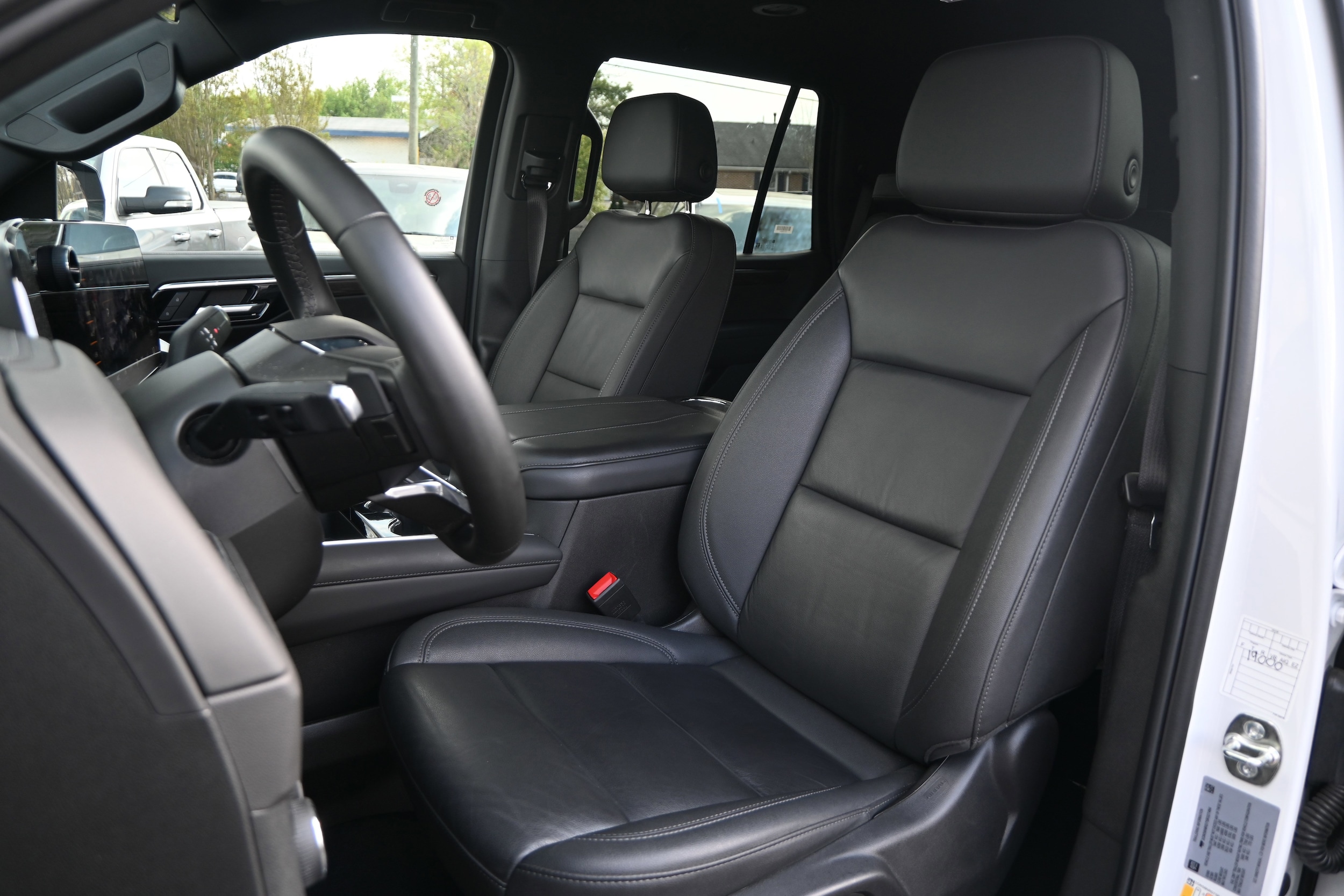 2025 Chevrolet Tahoe LT photo 5