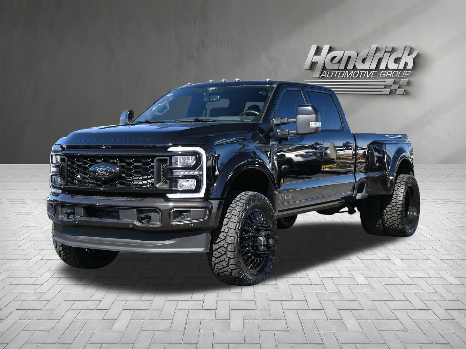 2025 Ford Super Duty F-450 DRW King Ranch photo 4