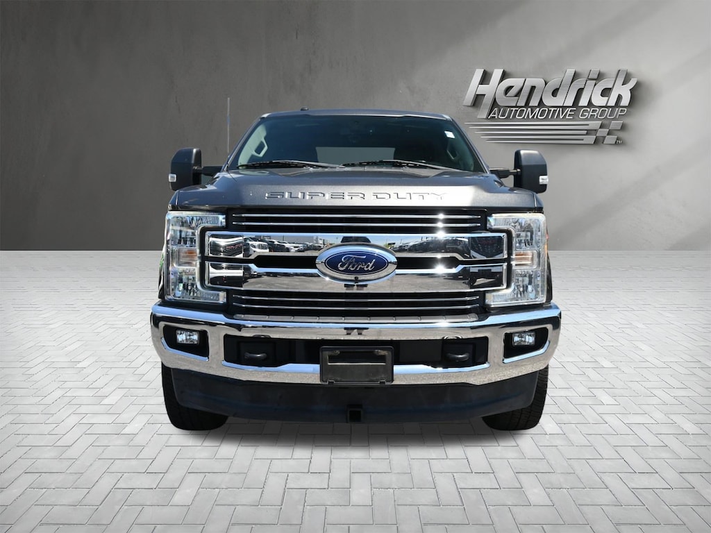 Used 2017 Ford Super Duty F-350 SRW Lariat Pickup