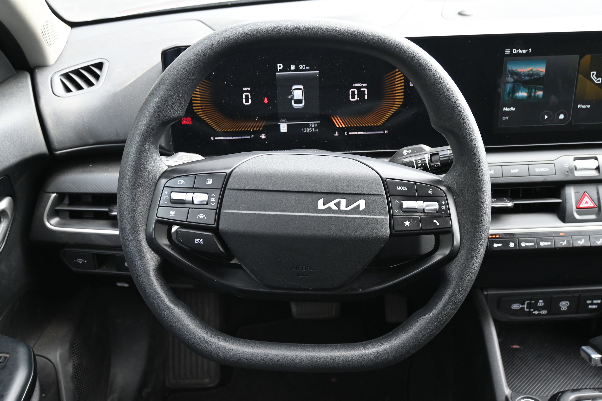 Kia K4 LXS