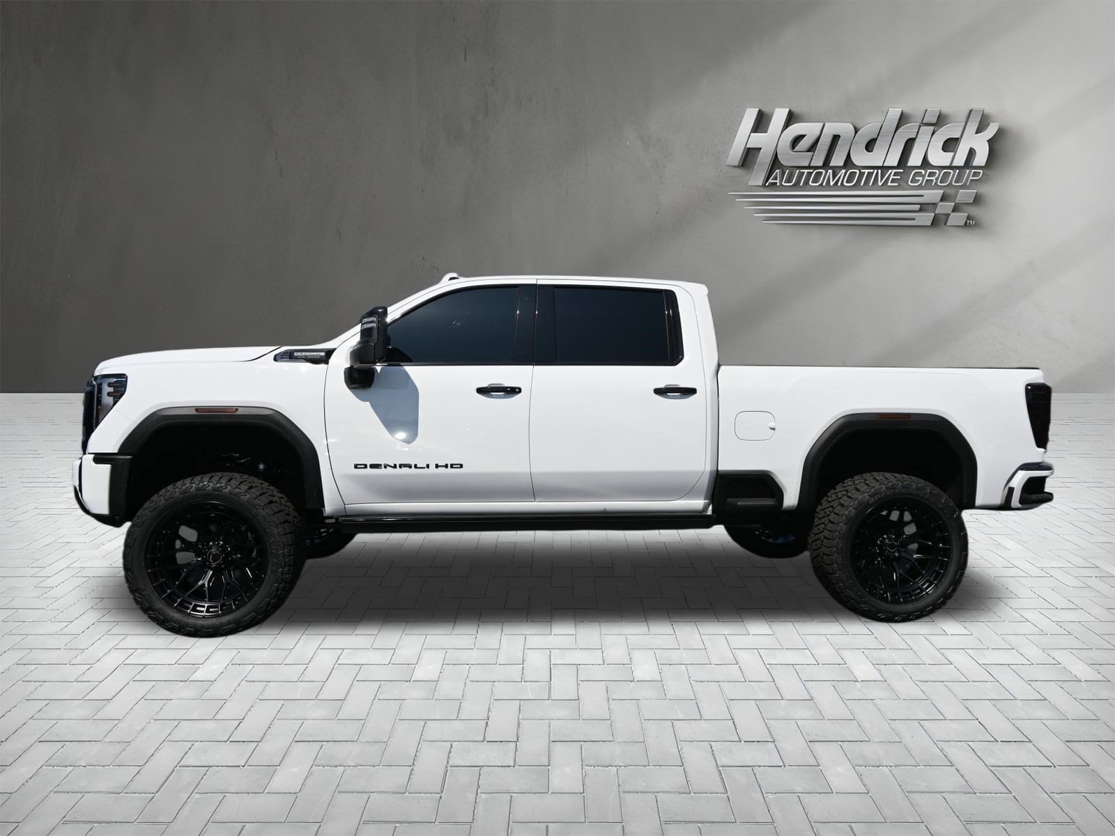 2025 GMC Sierra 2500HD Denali Ultimate photo 5