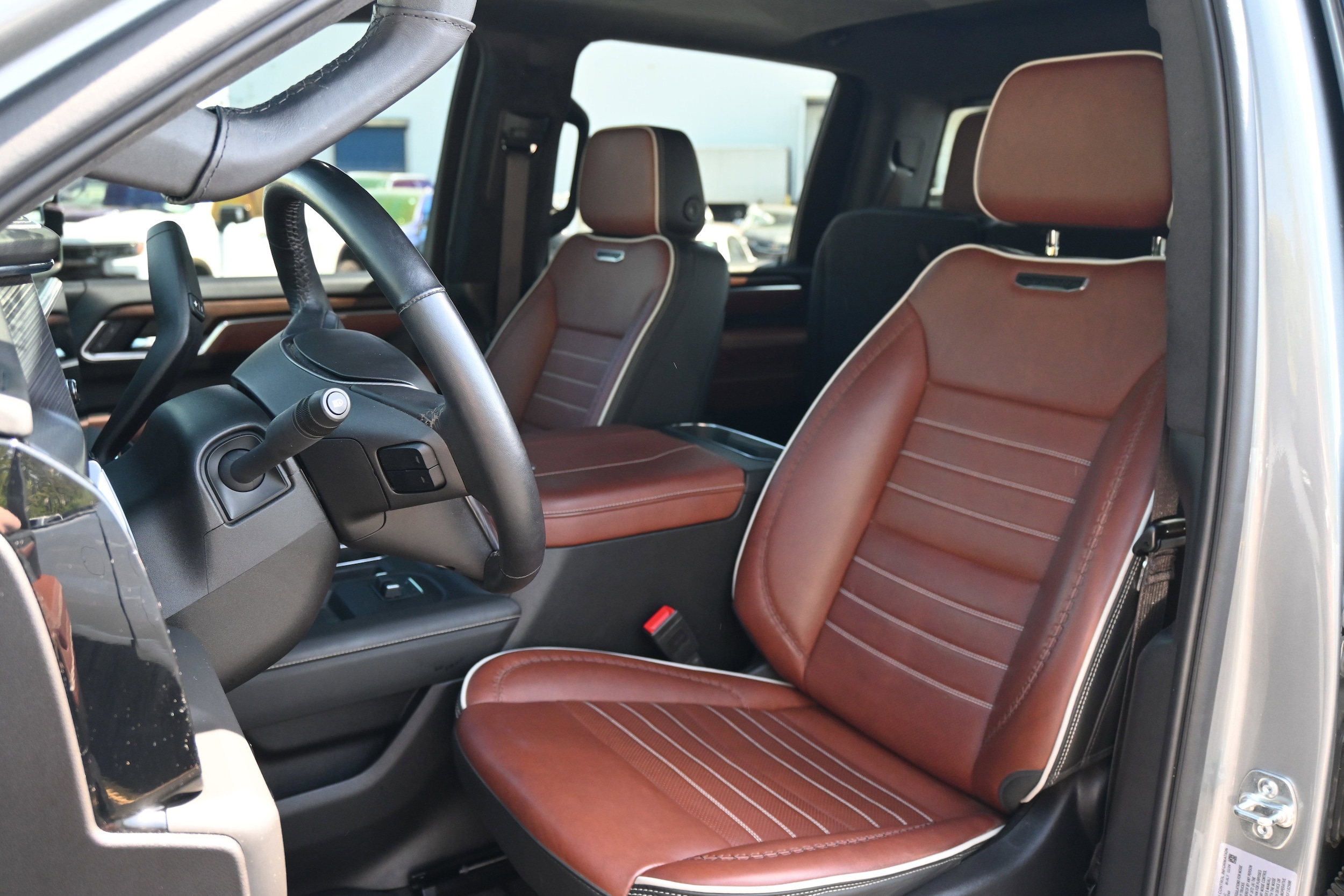 2025 GMC Sierra 2500HD Denali Ultimate photo 5