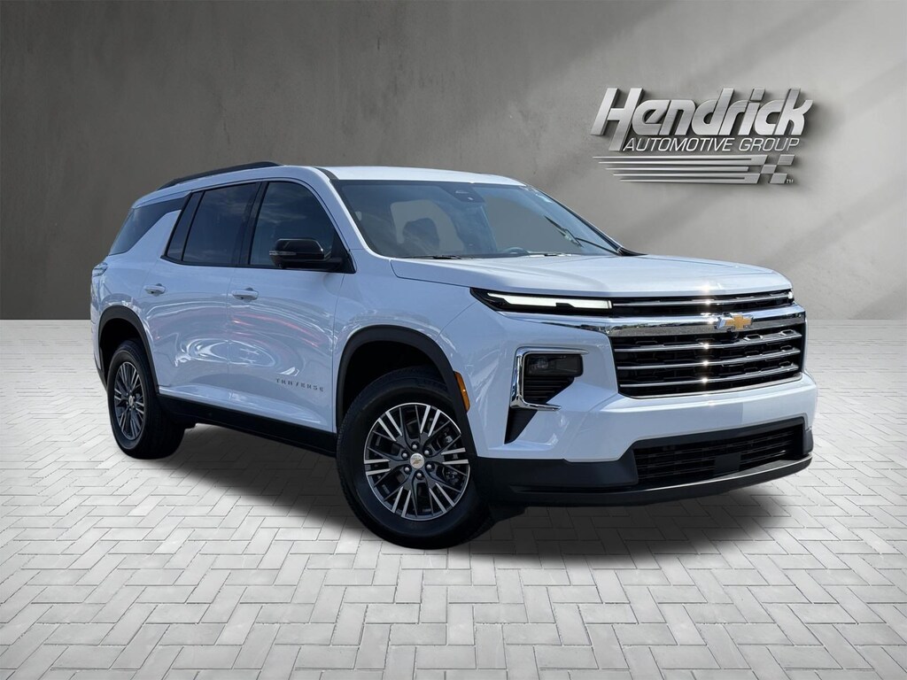 Used 2026 Chevrolet Traverse FWD LT SUV