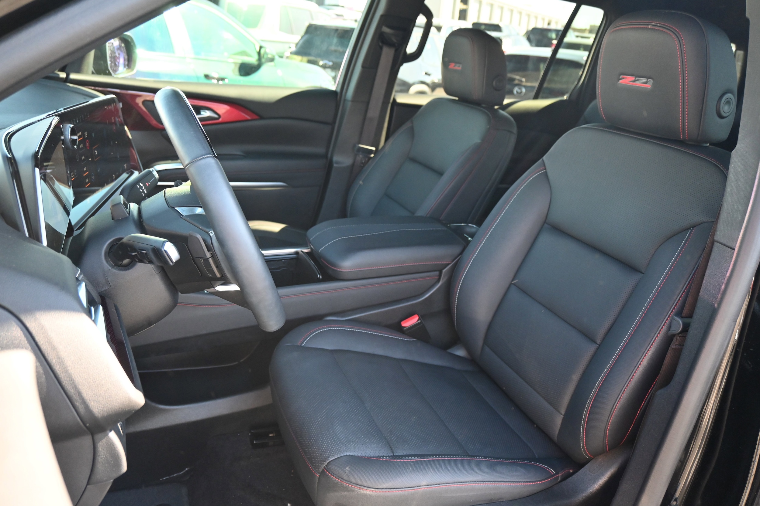 2024 Chevrolet Traverse AWD Z71 photo 5