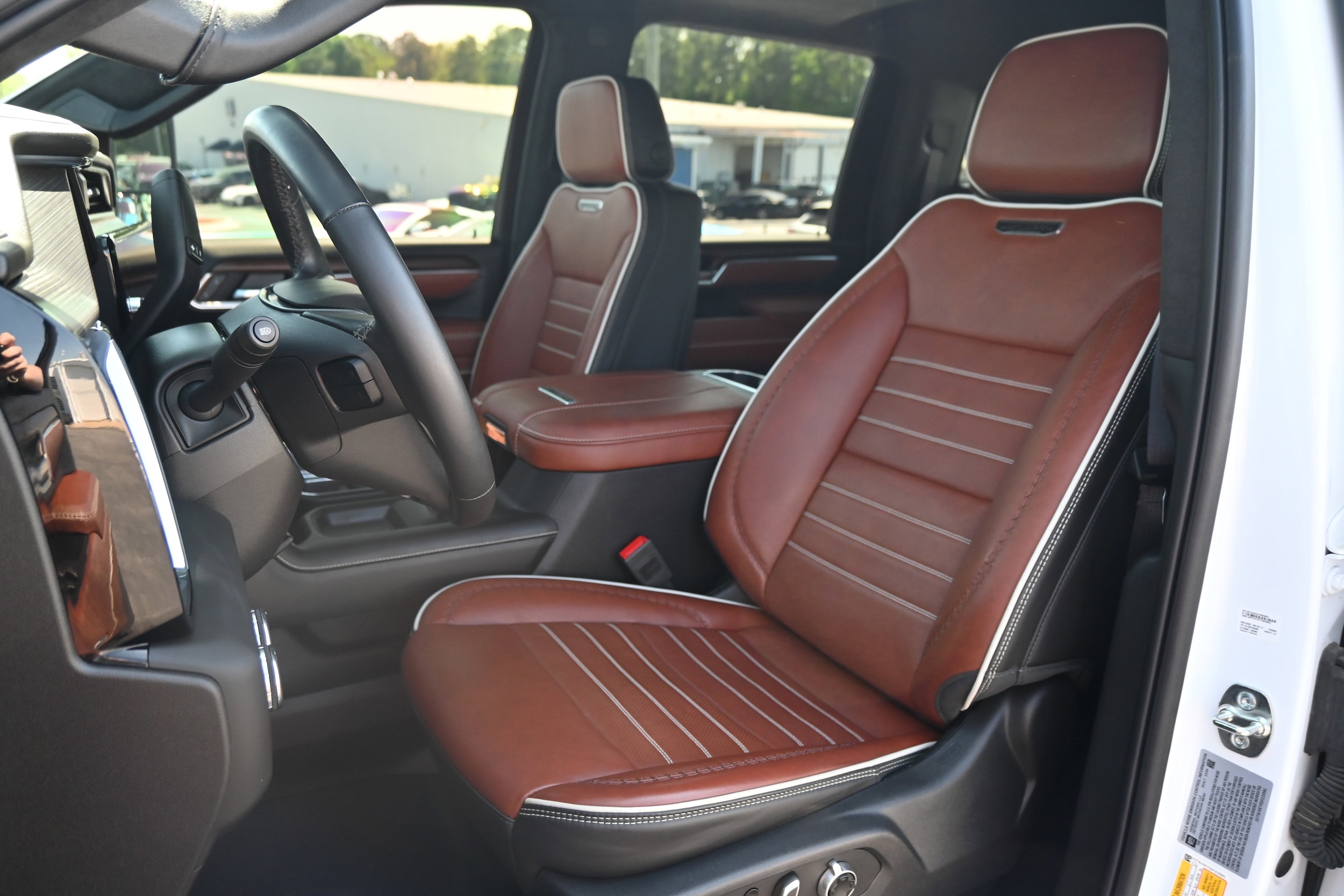 2025 GMC Sierra 2500HD Denali Ultimate photo 5