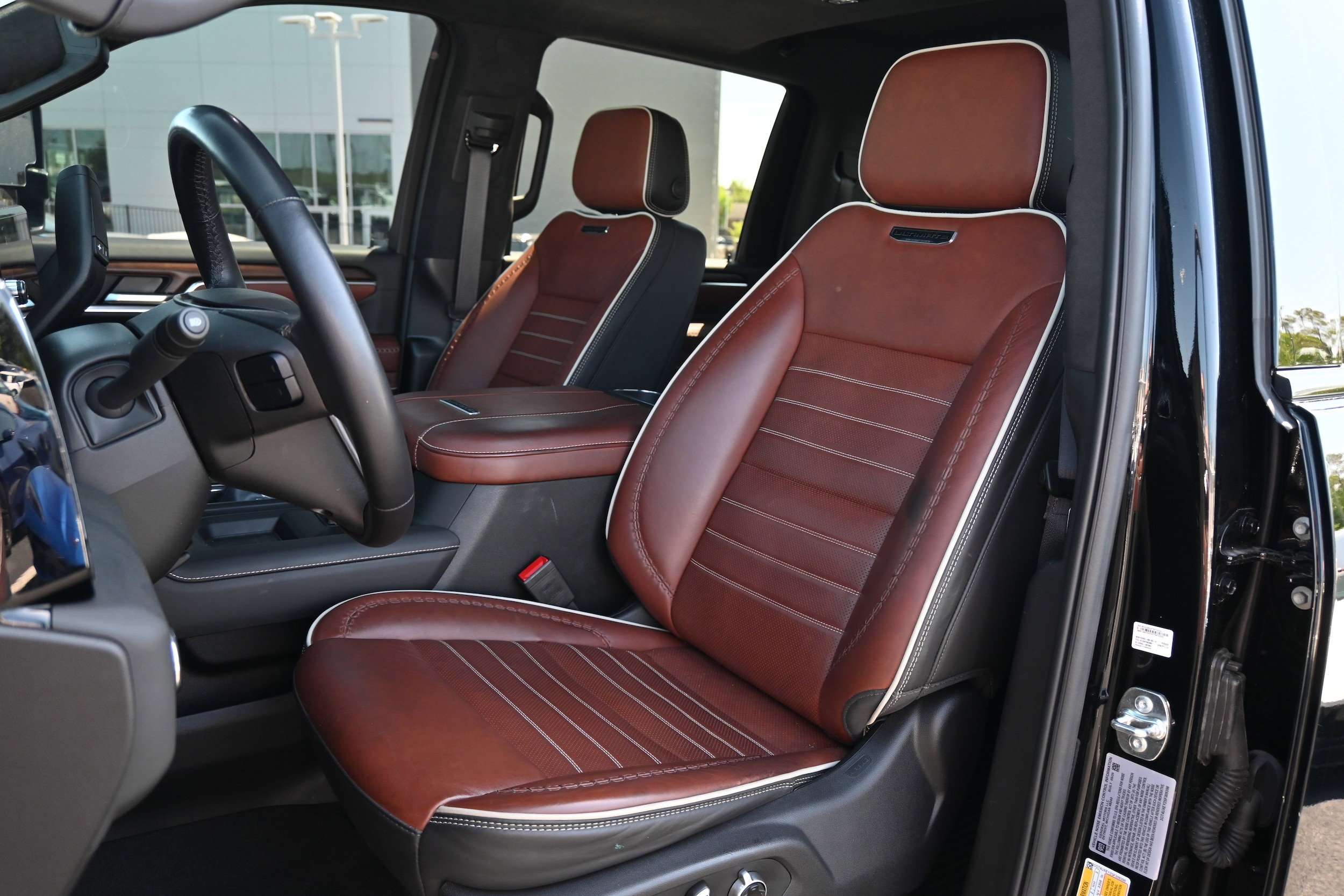 2025 GMC Sierra 2500HD Denali Ultimate photo 5