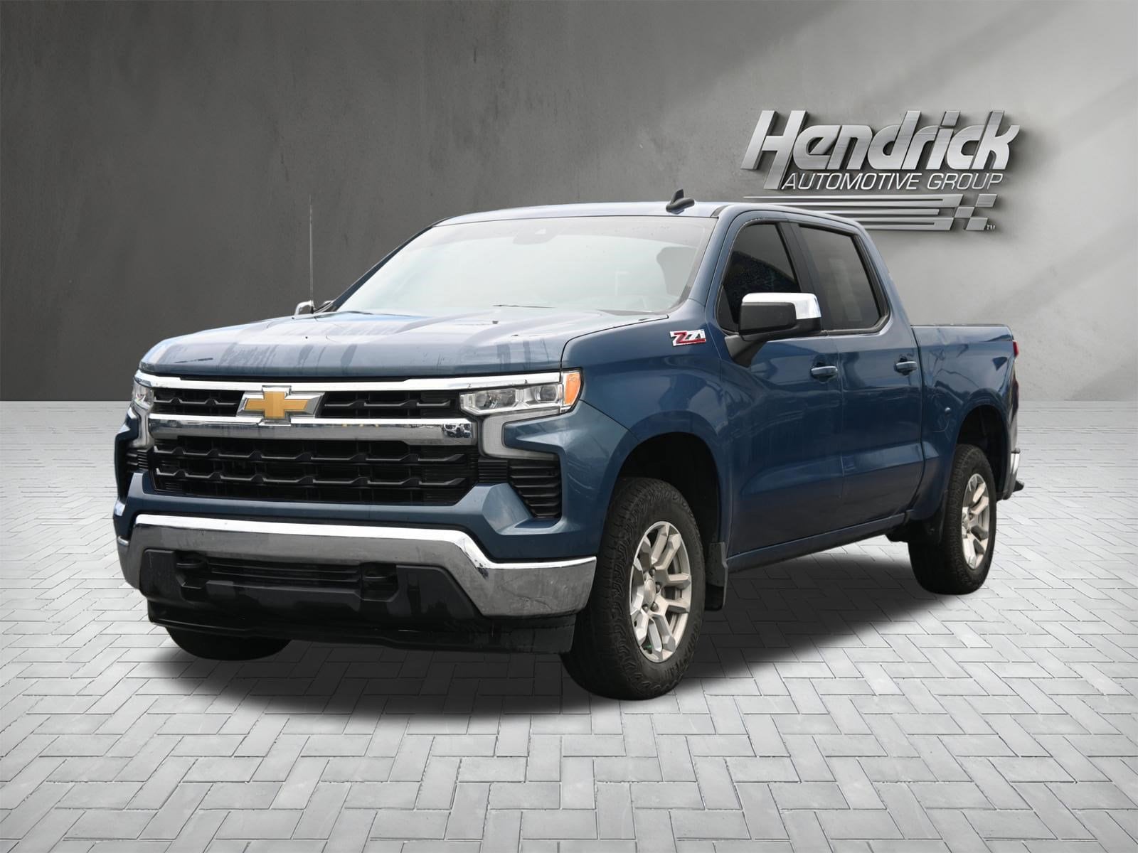 2024 Chevrolet Silverado 1500 LT photo 4