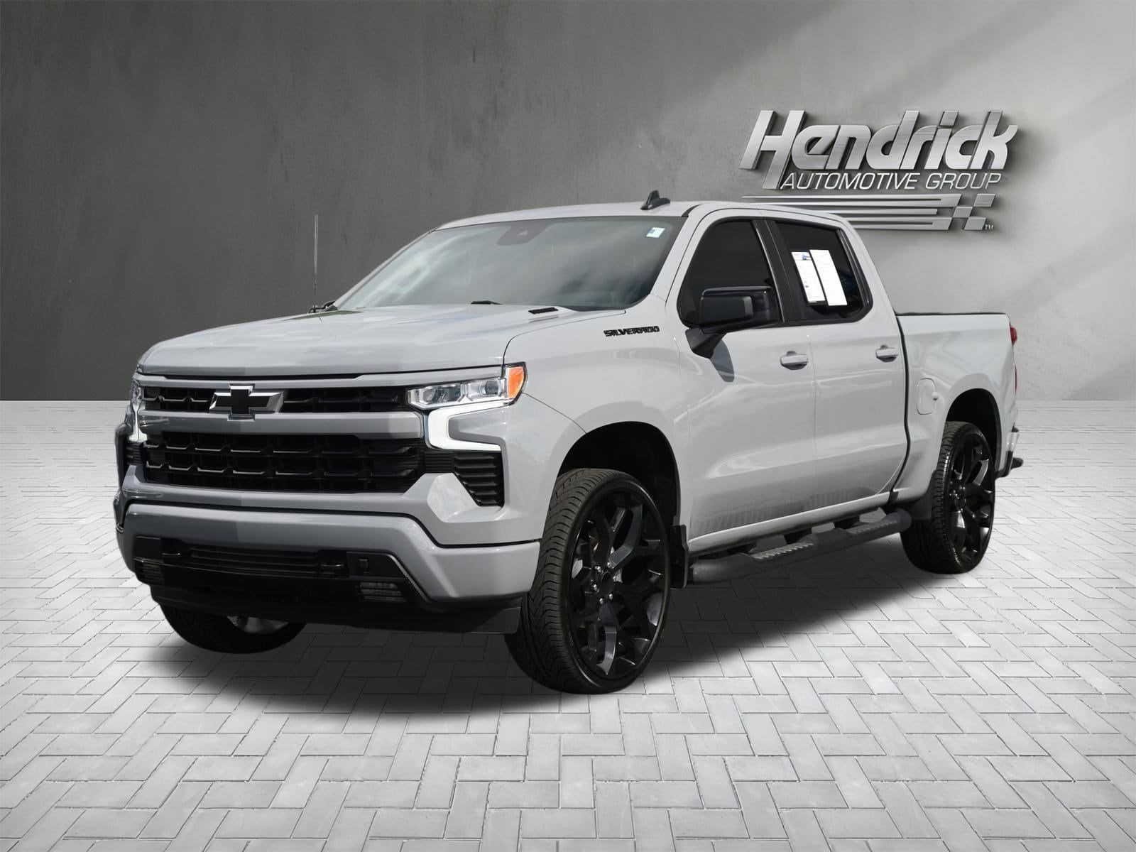2024 Chevrolet Silverado 1500 RST photo 4
