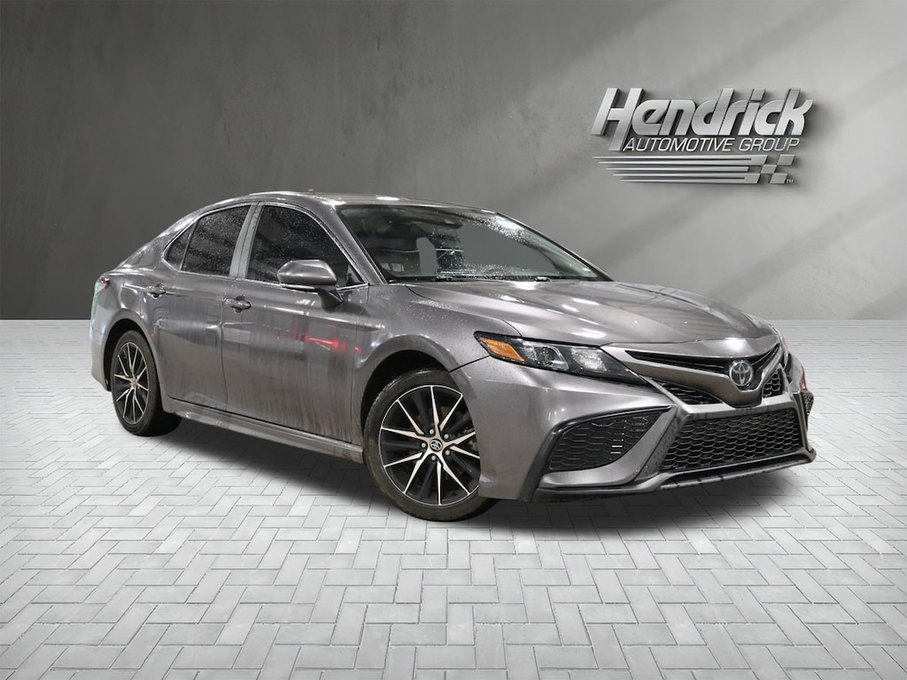 Used 2024 Toyota Camry SE Sedan