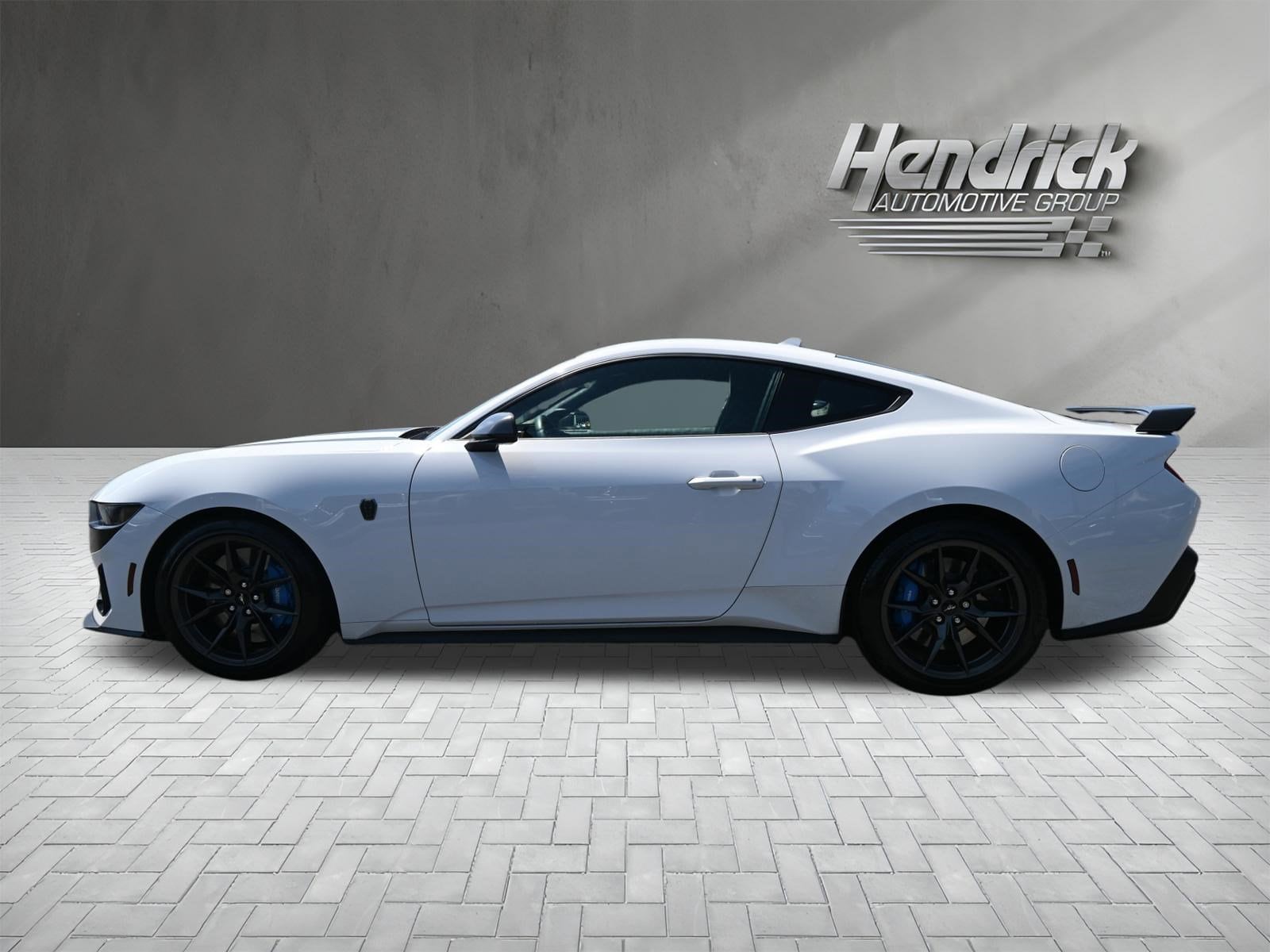 2024 Ford Mustang Dark Horse photo 6