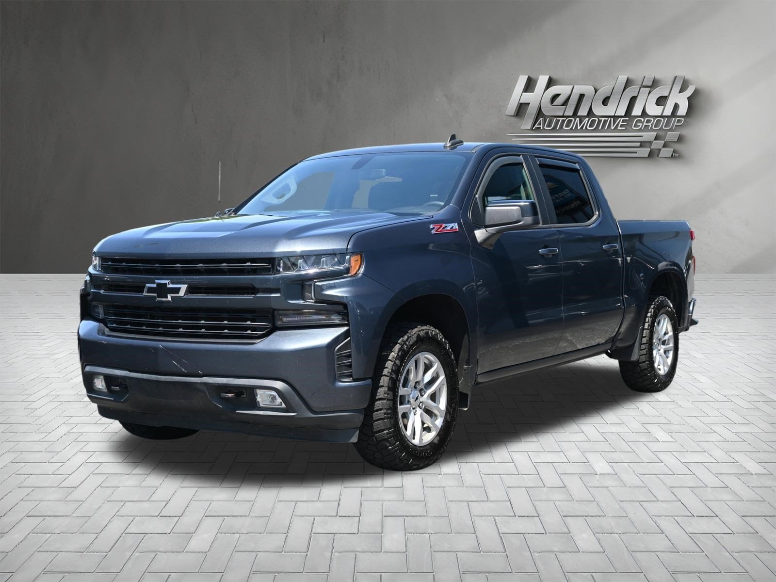 2020 Chevrolet Silverado 1500 RST photo 3