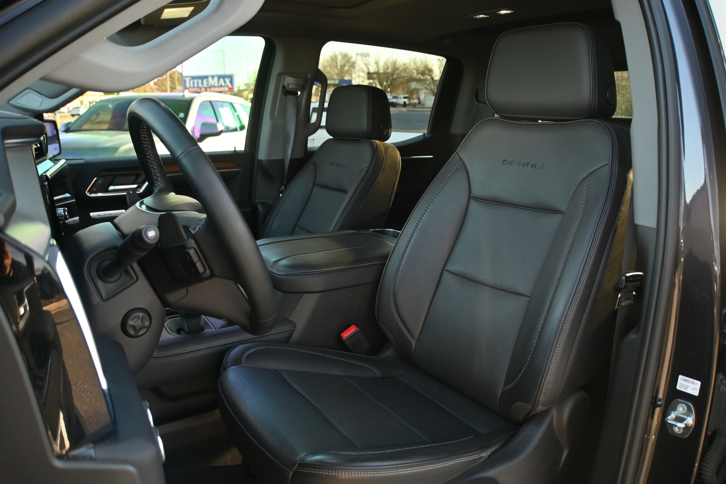 2024 GMC Sierra 1500 Denali photo 5