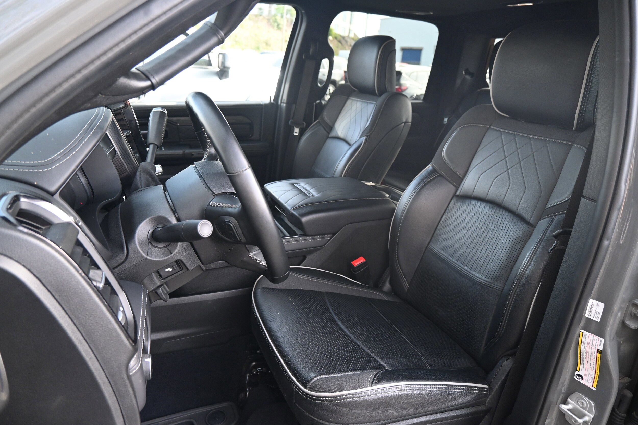 2025 Ram 3500 Limited photo 5