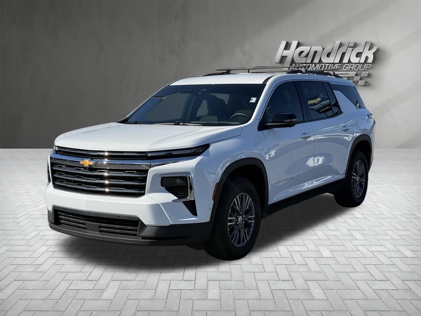 Used 2025 Chevrolet Traverse FWD LT SUV